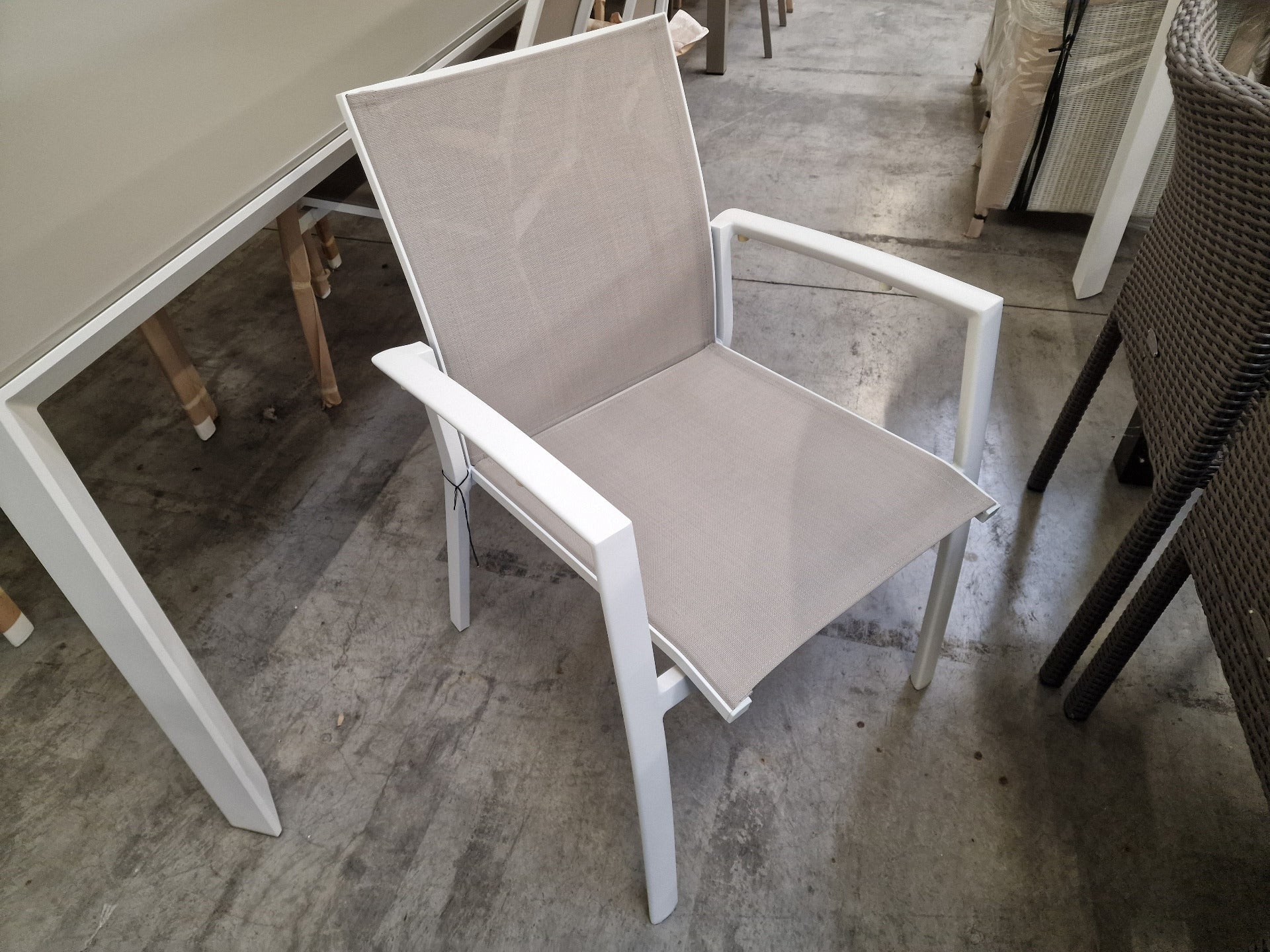 Tuinset Tafel Carlo 220 x 100cm + 6 Stoelen Sydney White Mat