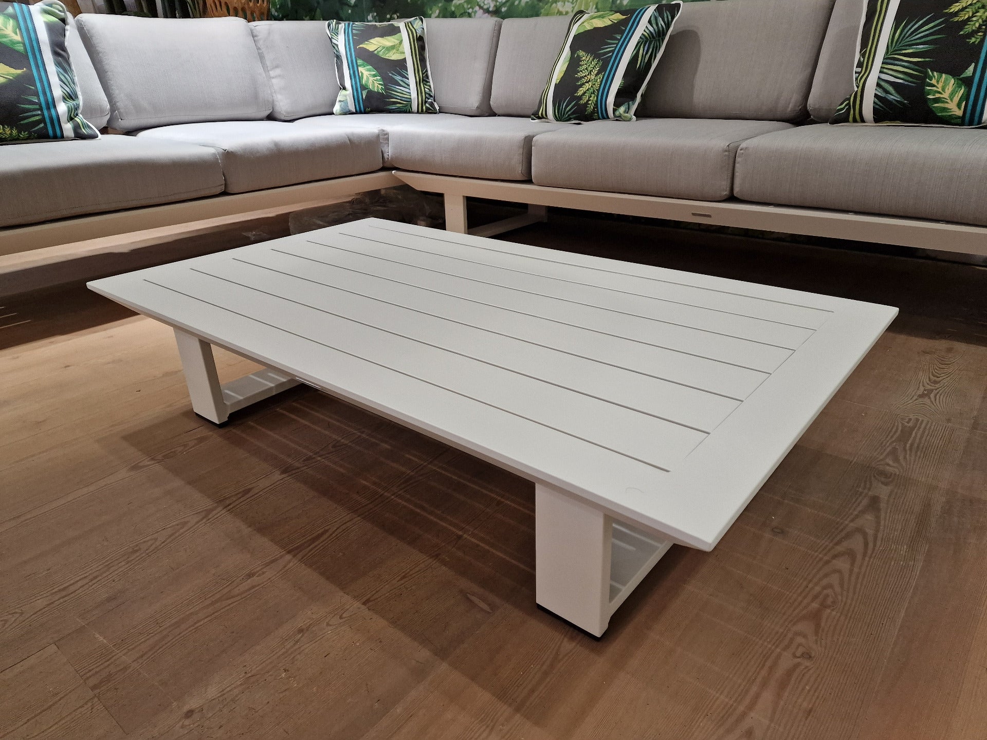 Lounge Set Ona Wit Mat - Licht Grijze Kussens