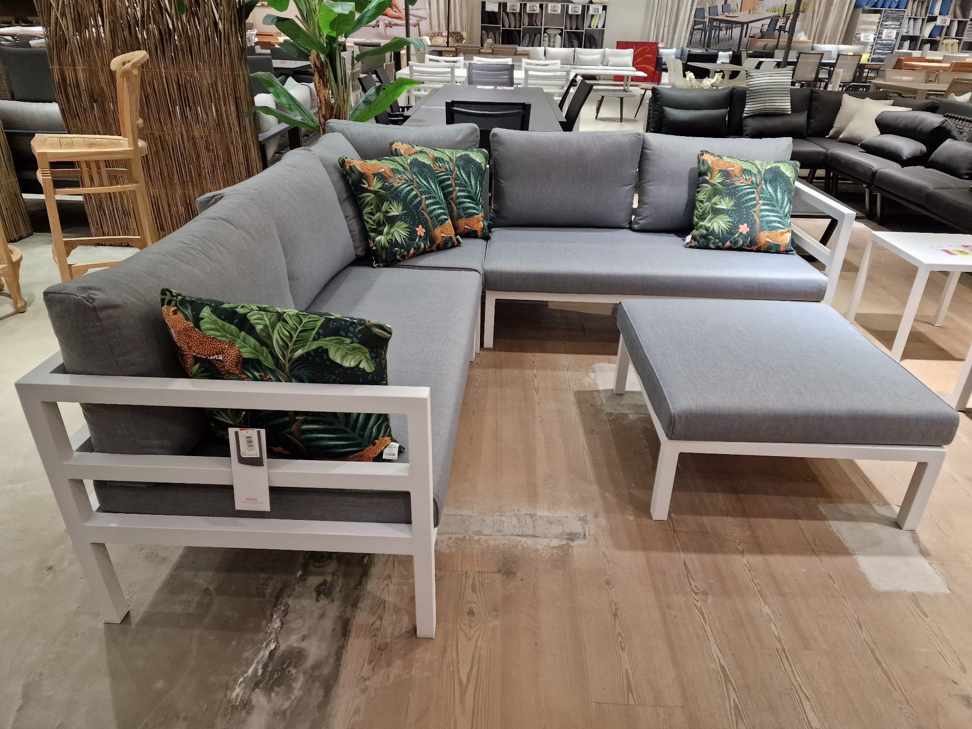 Lounge Set Barolo Wit Mat - Licht Grijze Kussens