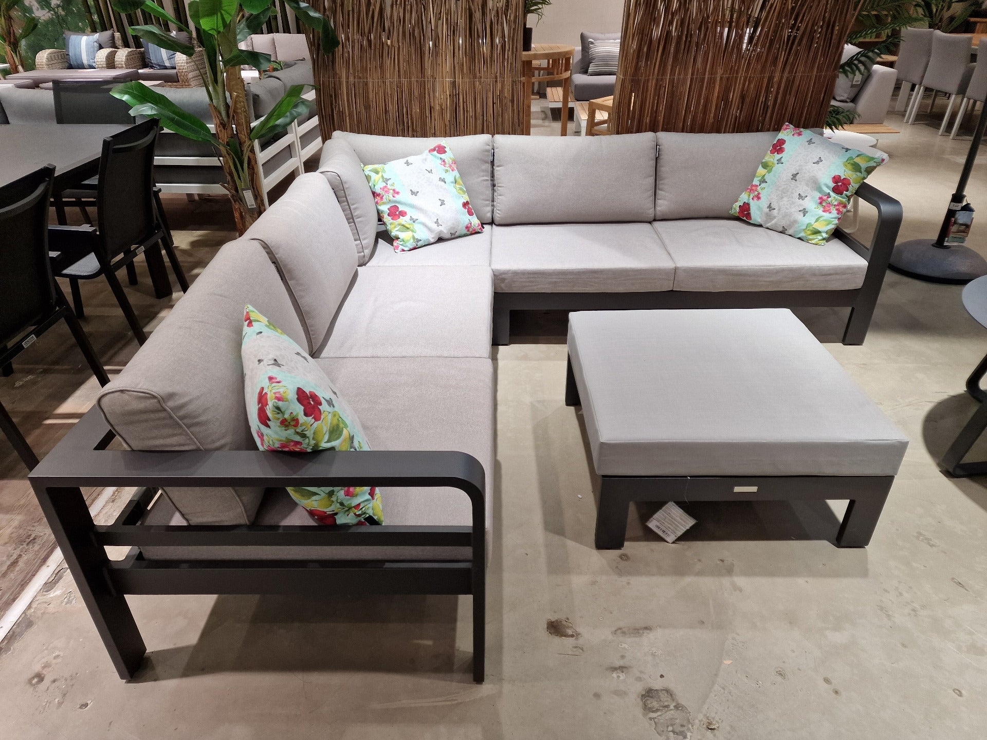Lounge Set Bellagio Charcoal Mat - Licht Grijze Kussens