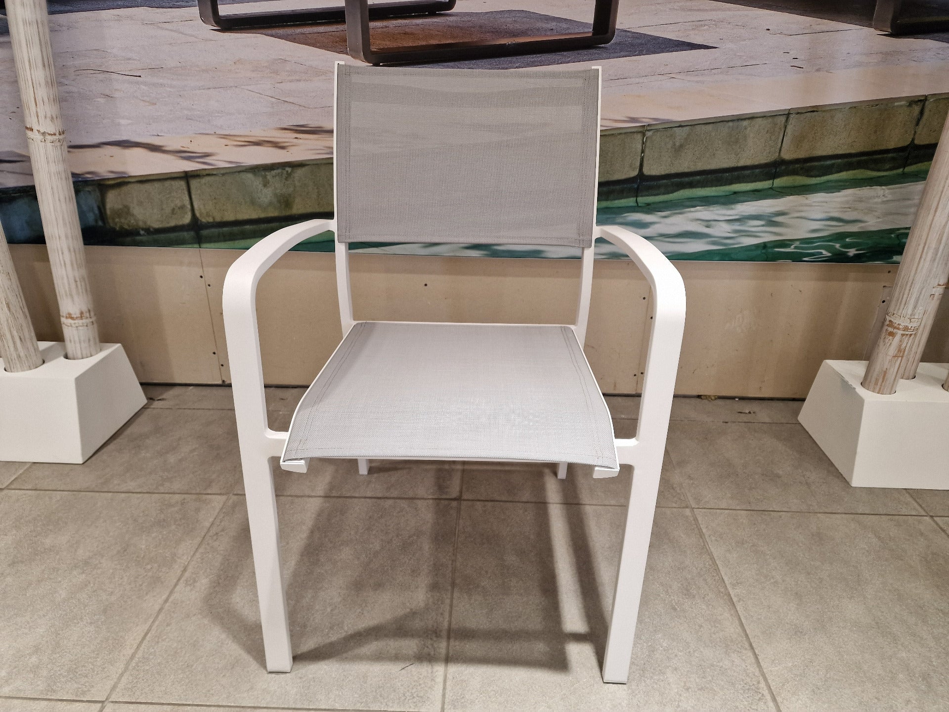 Alu Stapelstoel Saint-Tropez White Mat - Light Grey Textilene