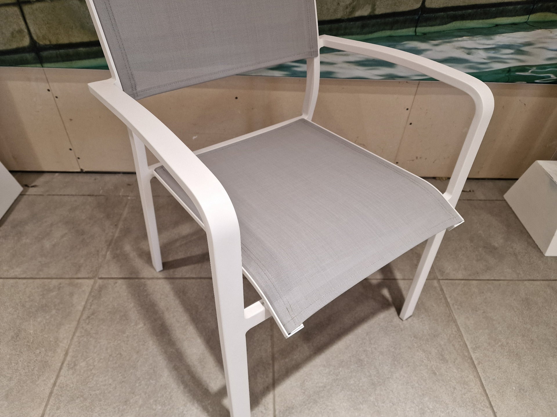 Alu Stapelstoel Saint-Tropez White Mat - Light Grey Textilene