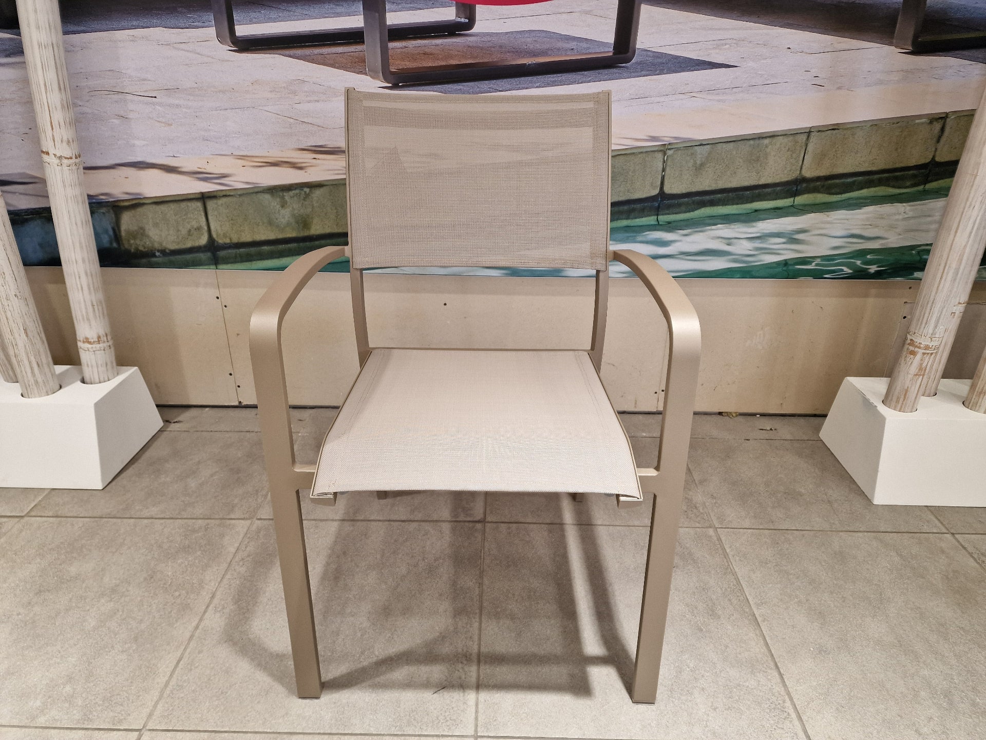 Alu Stapelstoel Saint-Tropez Champage Mat - Light Taupe Texilene Mali