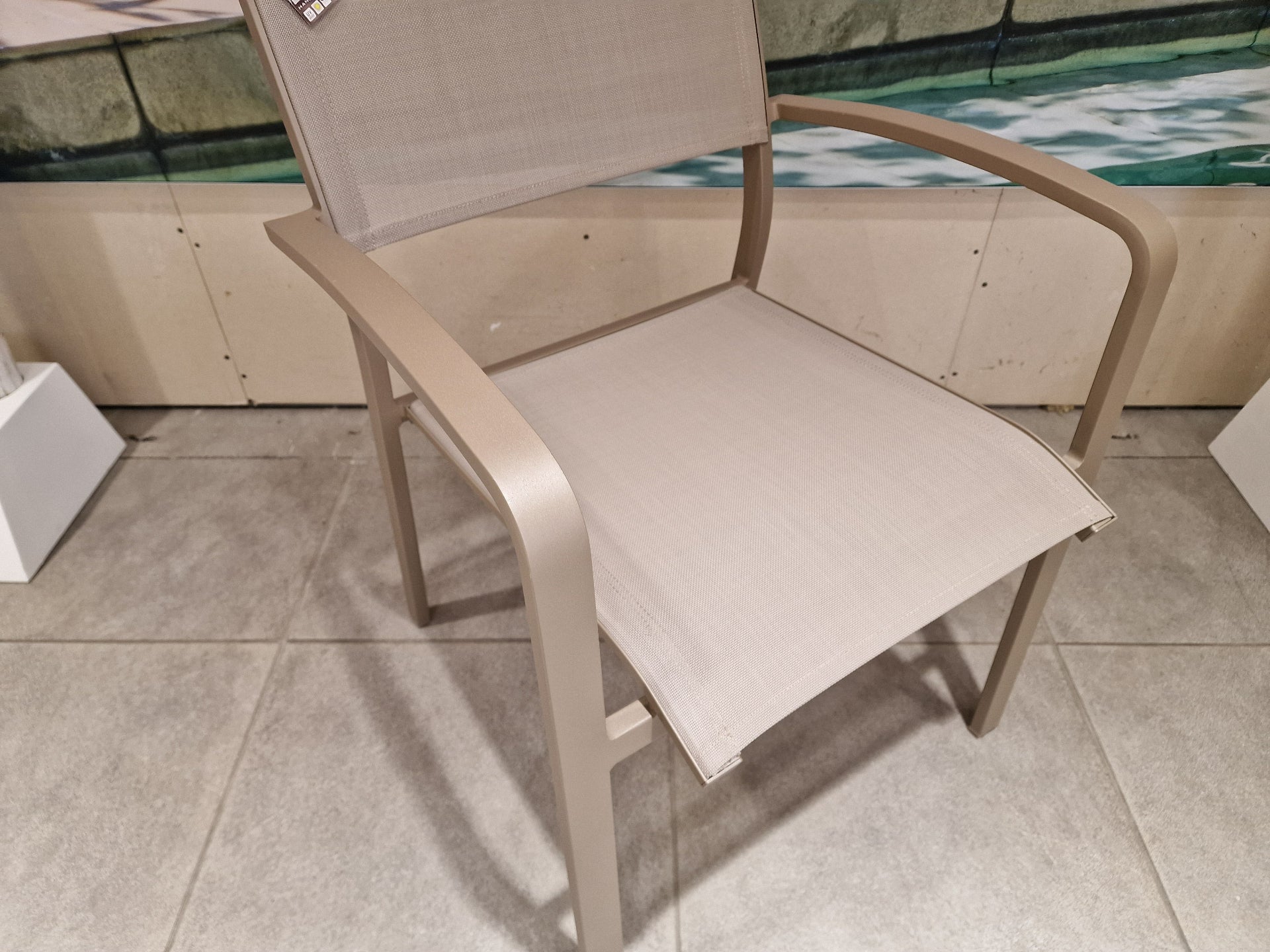 Alu Stapelstoel Saint-Tropez Champage Mat - Light Taupe Texilene Mali