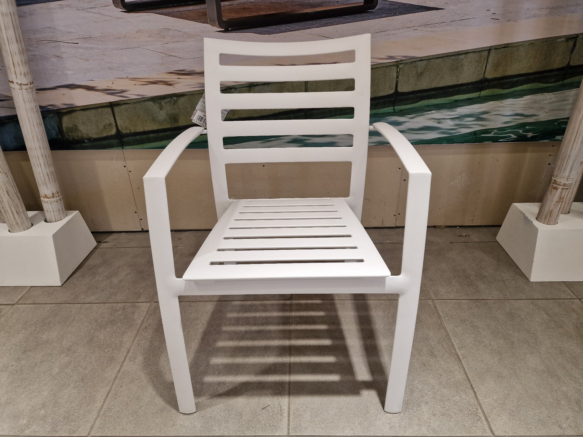 Alu Stapelstoel Aspen White Mat met Armleuning