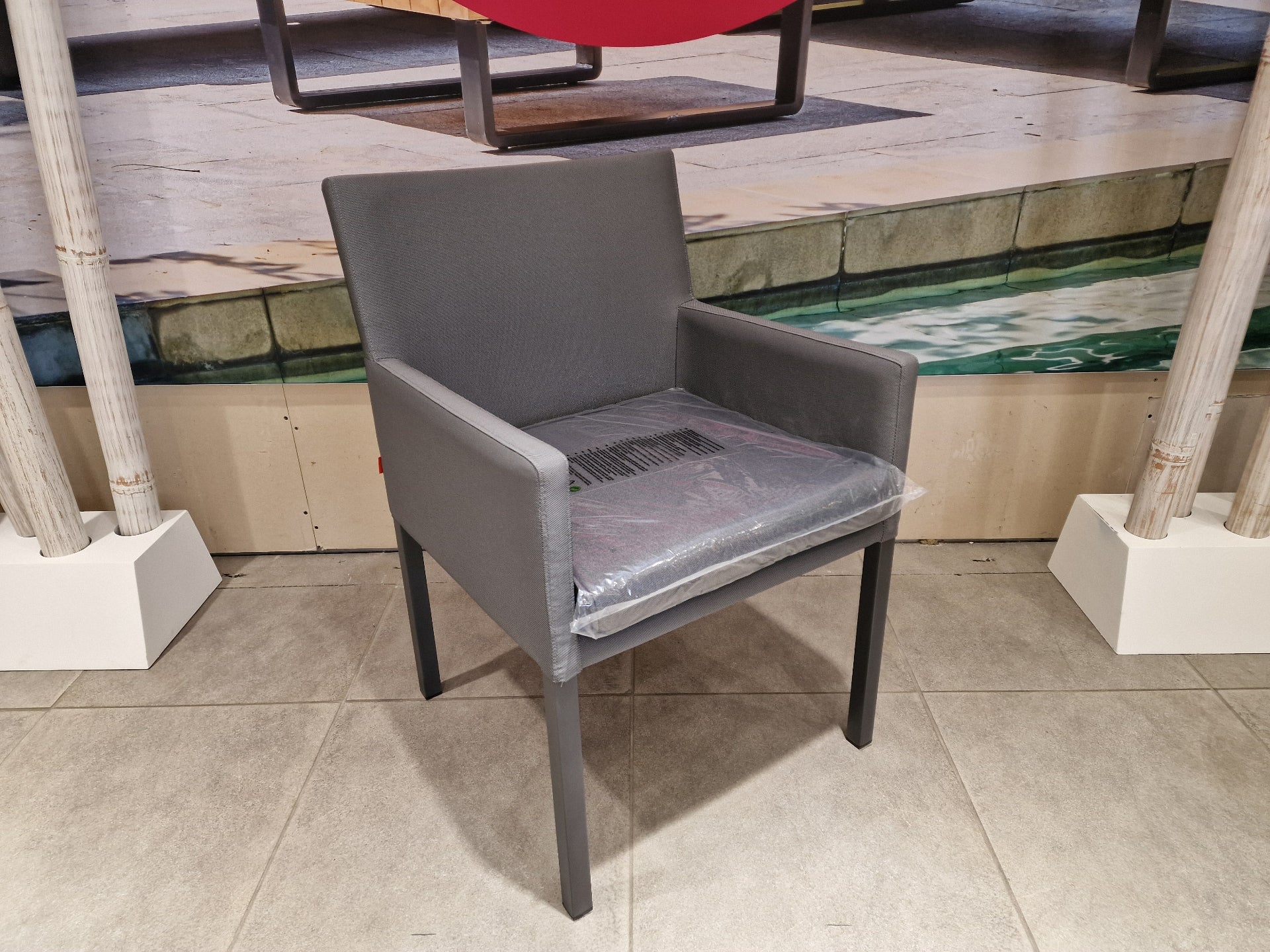 Antas Armstoel Alu Royal Grey Matt - met Black/Grey Sens + Antraciet kussen