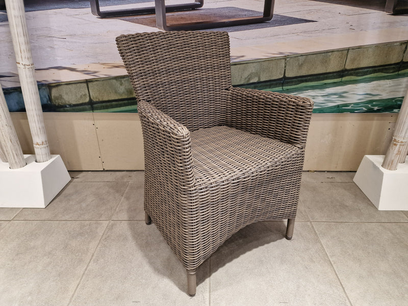 Wickerzetel Met Arm Atlanta Halfronde Draad Savanne HM44 EOL