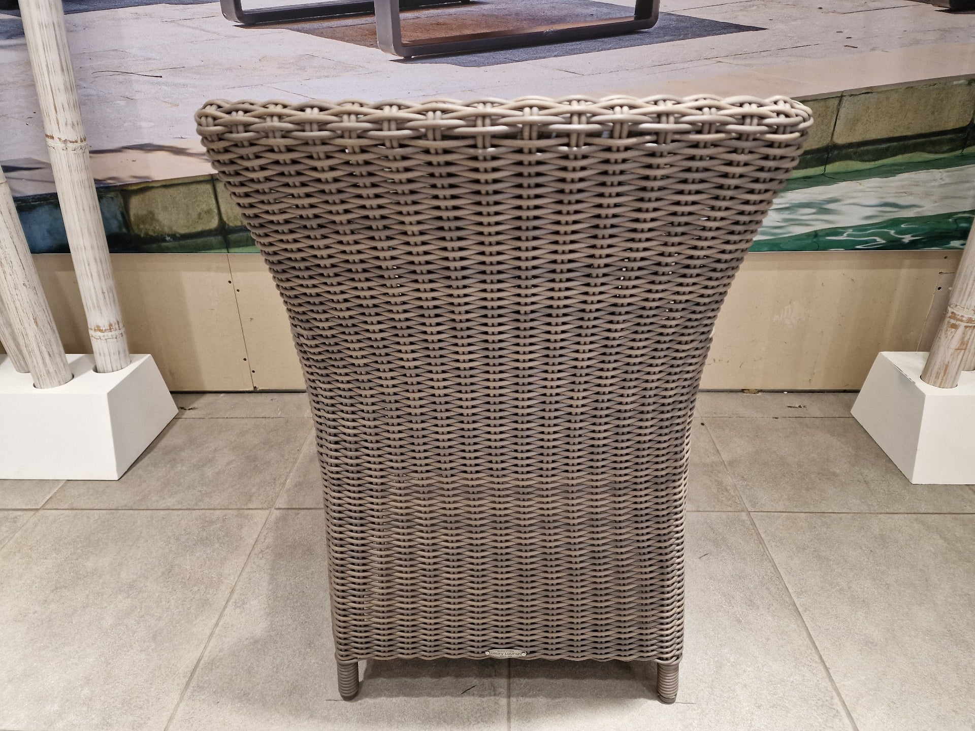 Wickerzetel Met Arm Atlanta Halfronde Draad Savanne HM44 EOL