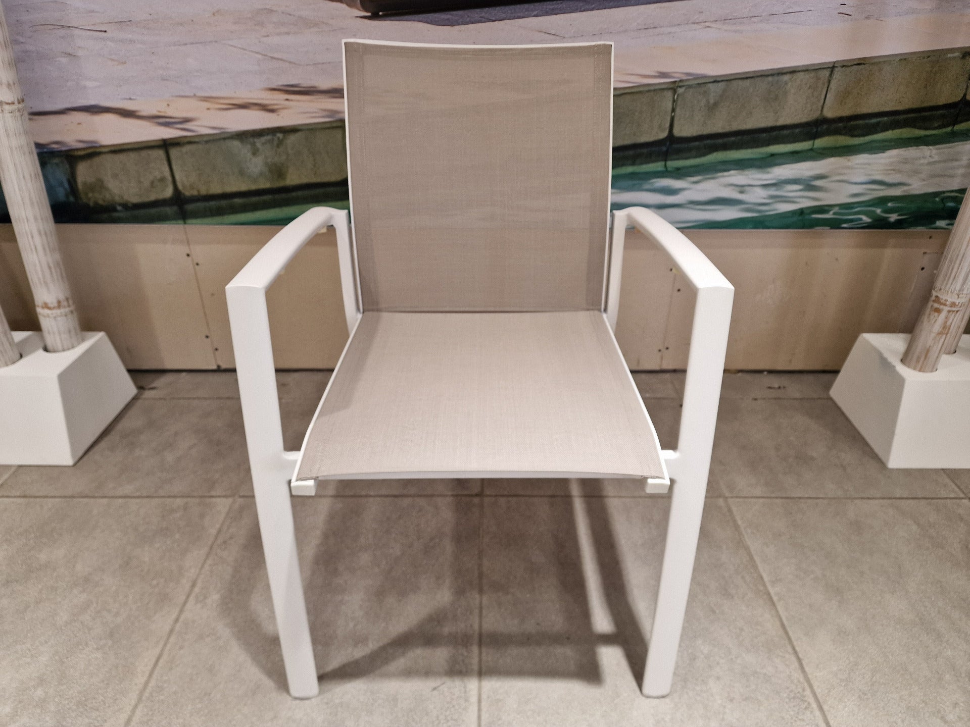 Alu Stapelstoel Sydney Wit Mat- Light Taupe Textilene