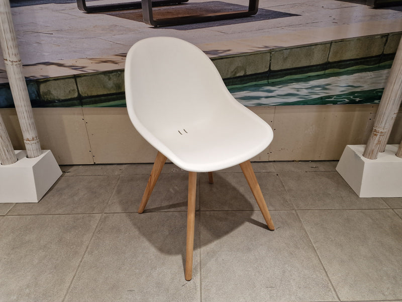 Kuipstoel Stockholm White met Teak Poten