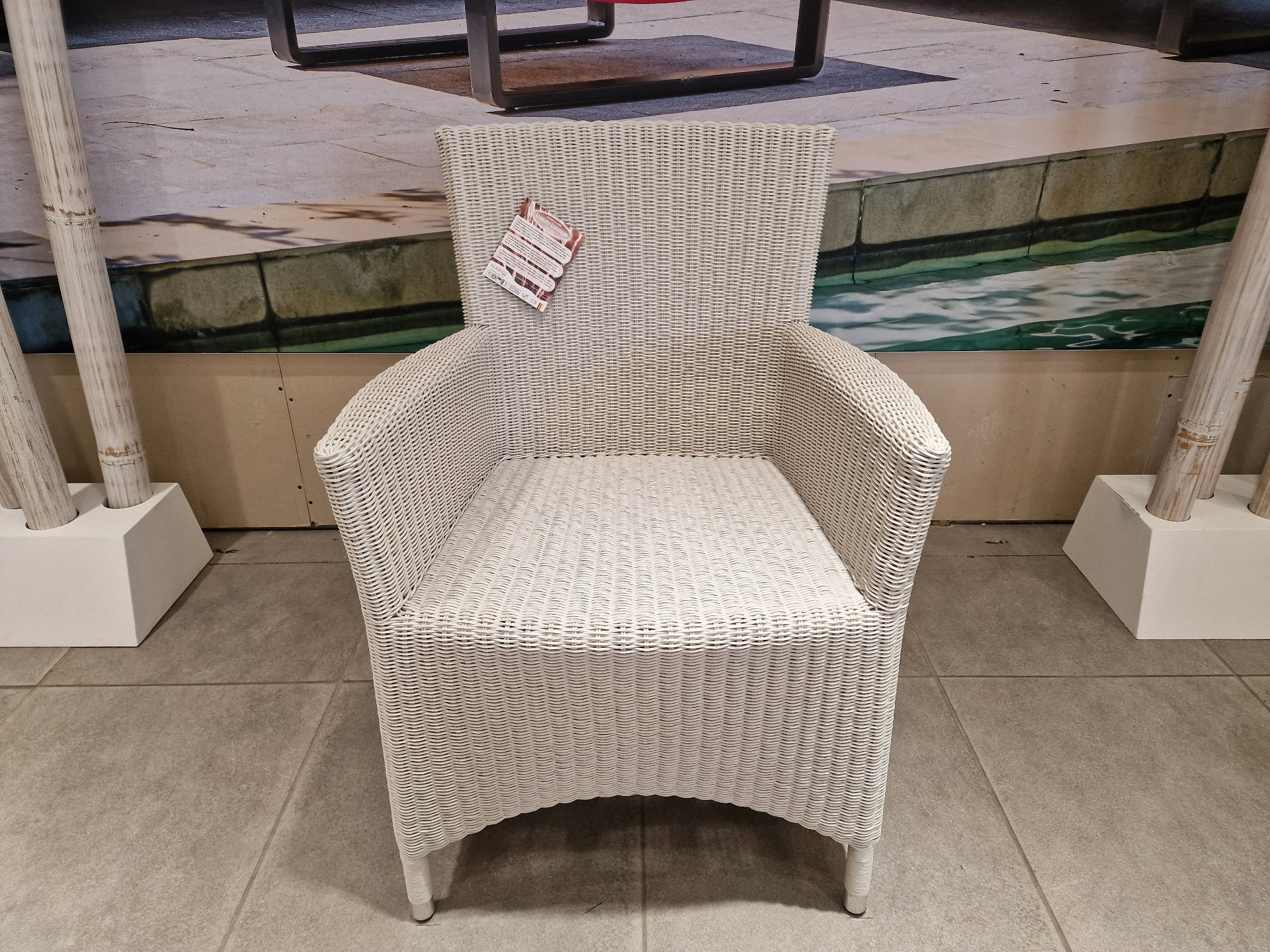 Wickerstoel met Arm- Ronde Draad - Luxury Lounge