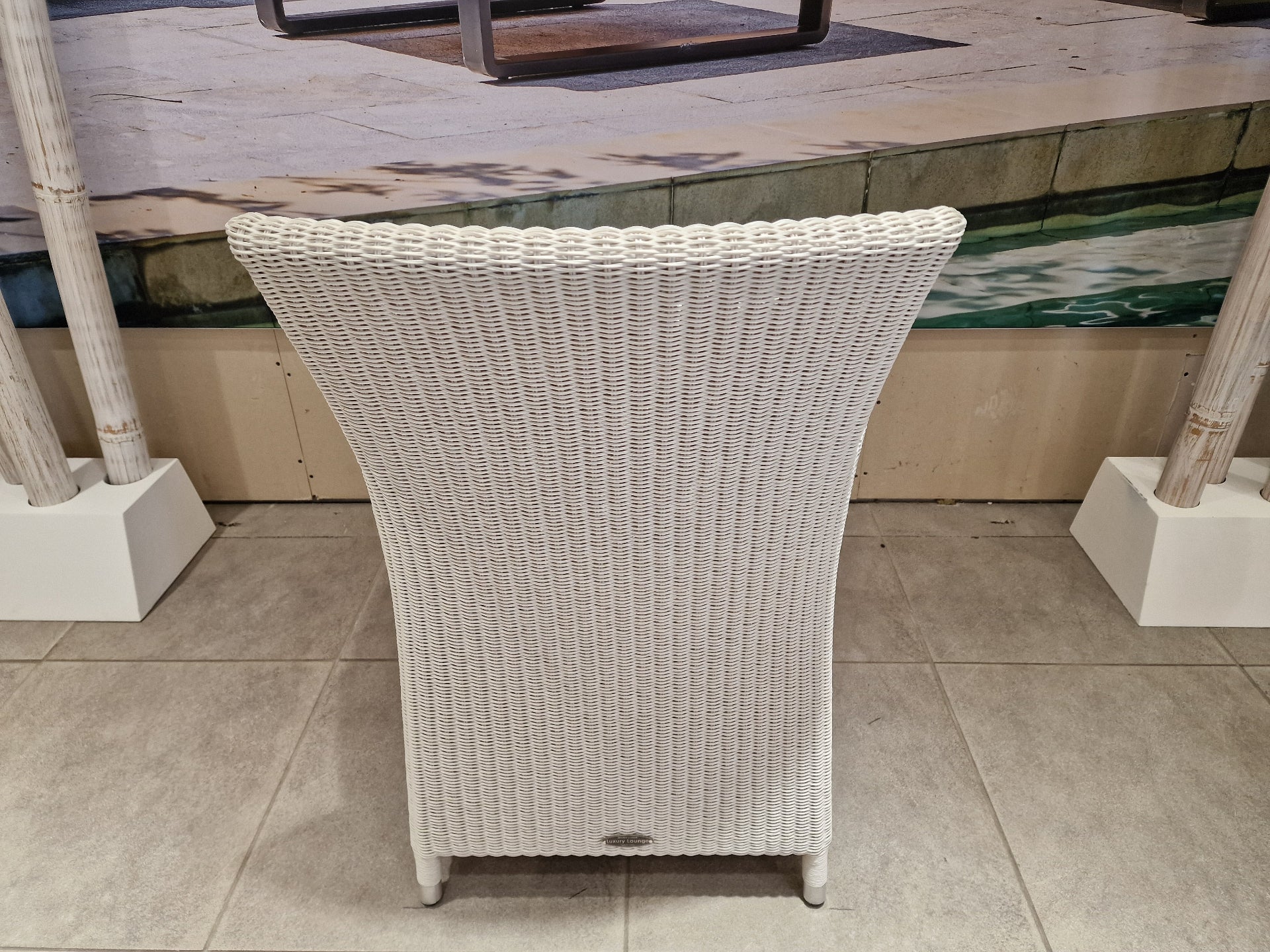 Wickerstoel met Arm- Ronde Draad - Luxury Lounge