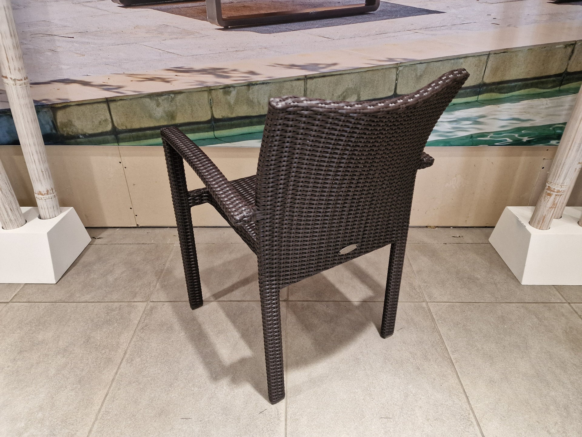 Ergo Stapelbare Wickerstoel Met Arm - Platte Draad - Java Brown