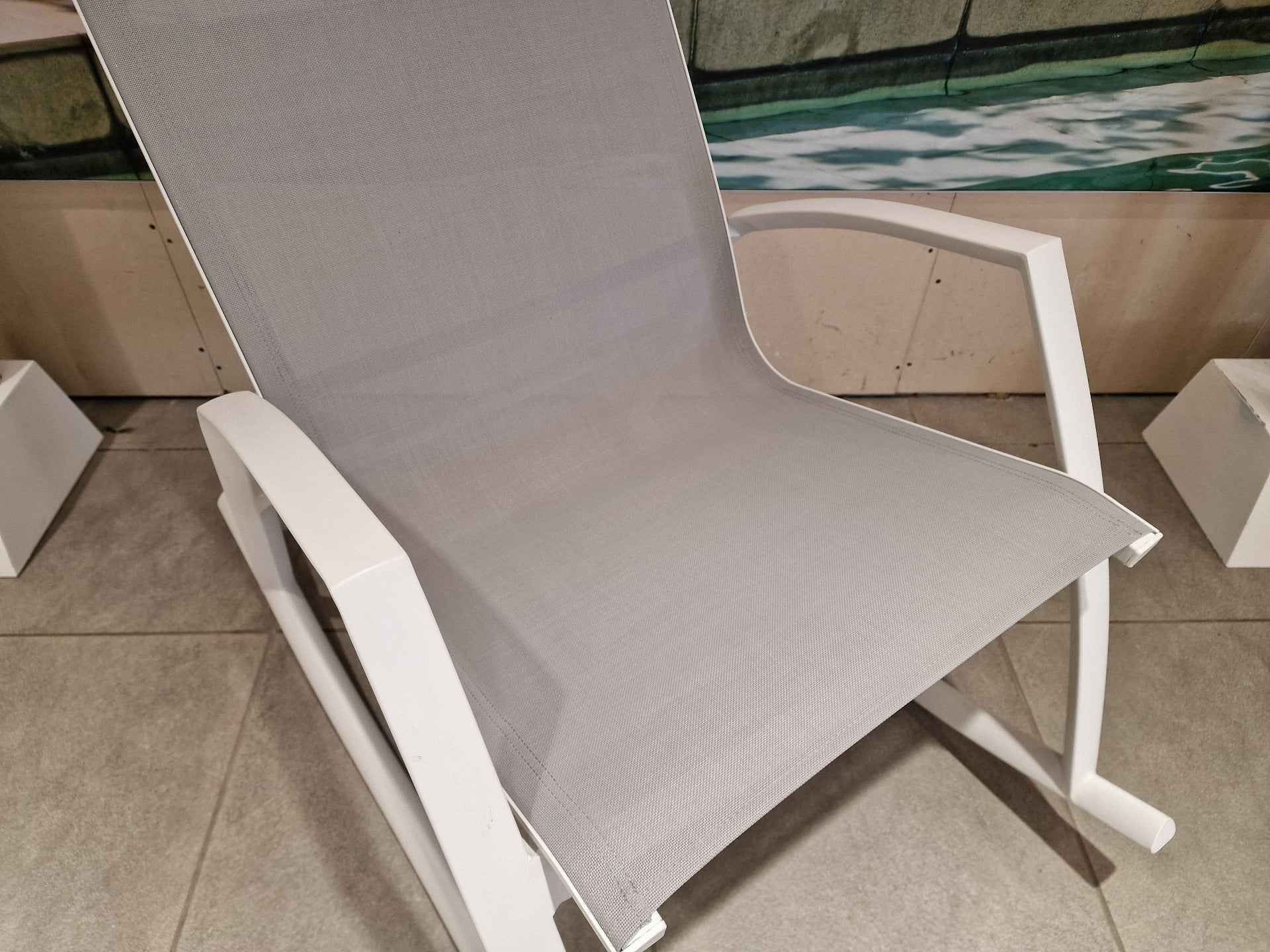 Alu Schommelstoel Kennedy White Mat - Light Grey Textilene