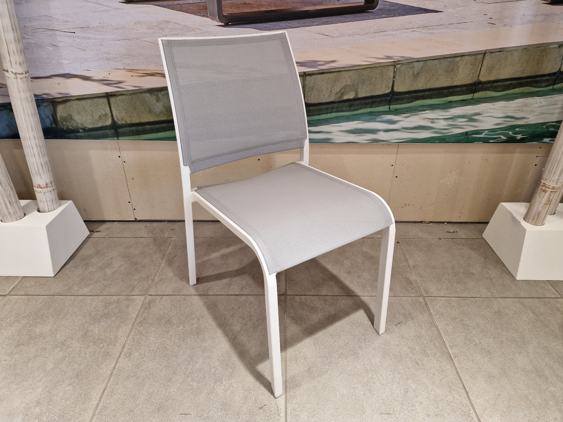 Alu Stapelstoel Nice White Mat + Light Grey Textilene