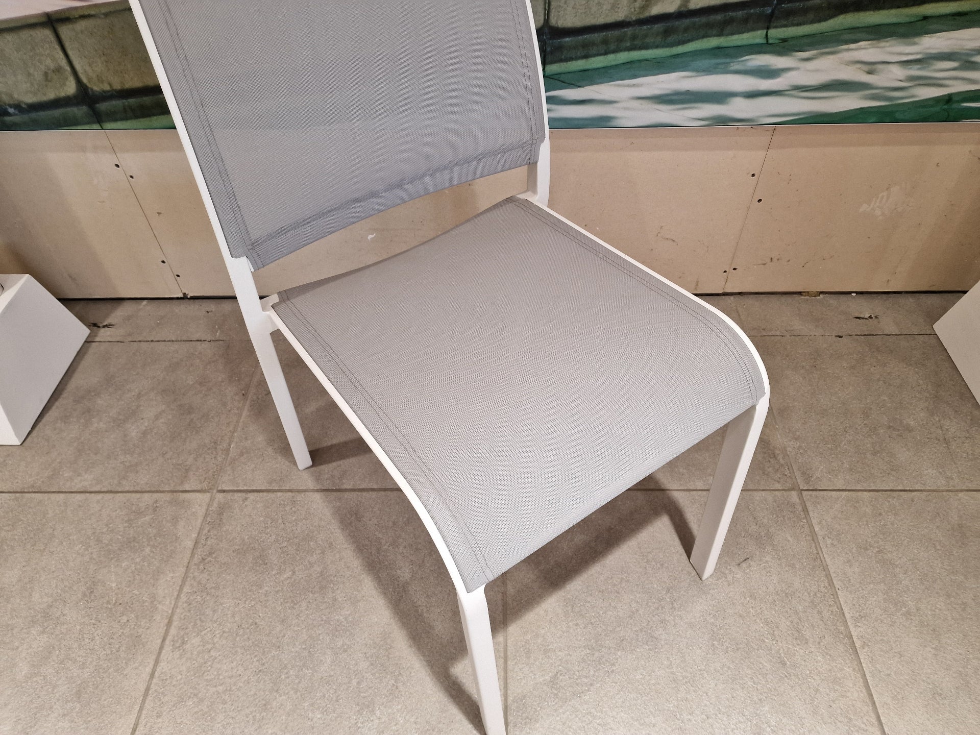 Alu Stapelstoel Nice White Mat + Light Grey Textilene