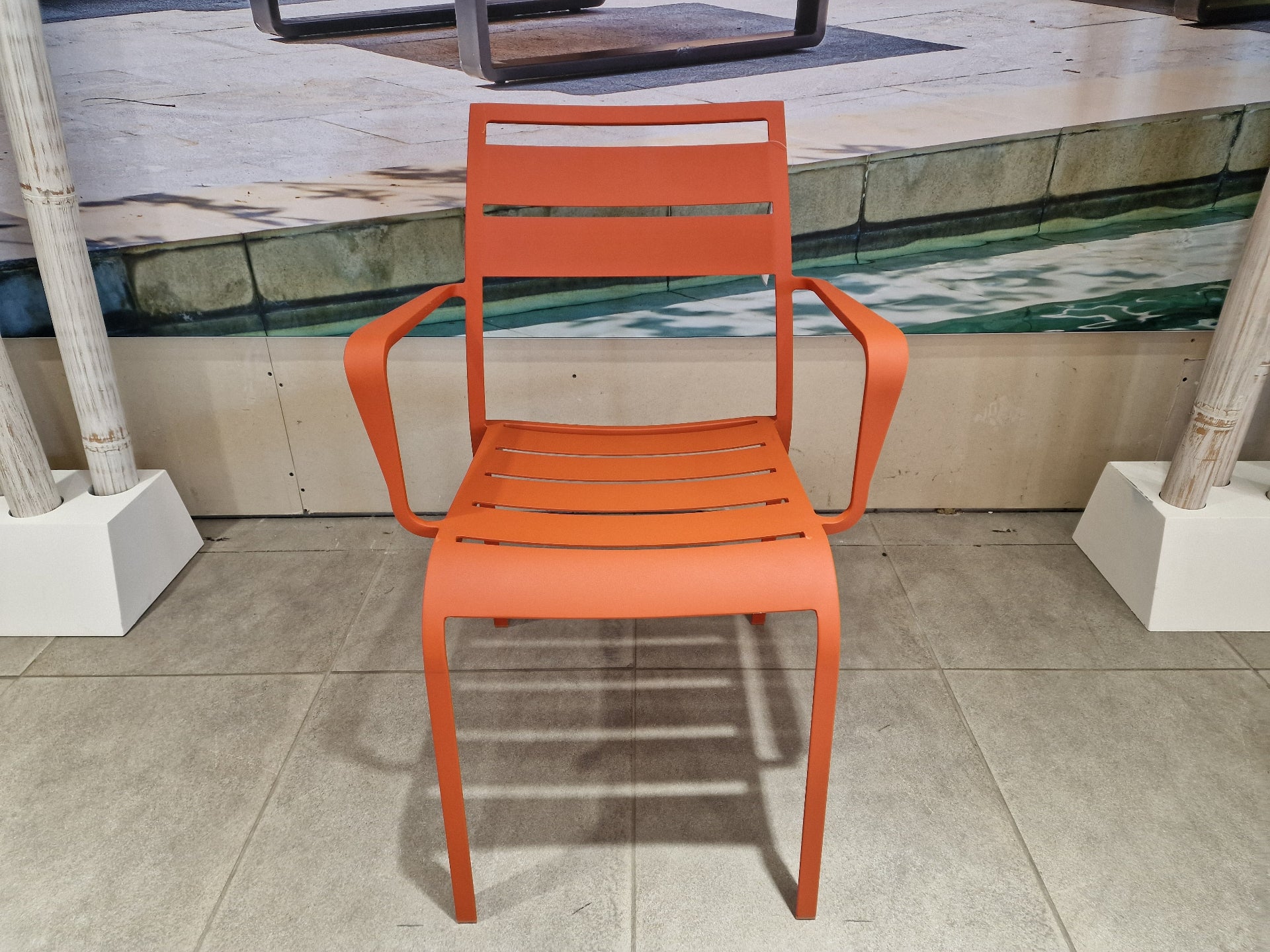 Alu Stapelstoel Nice Slat Orange Mat + Armleuning