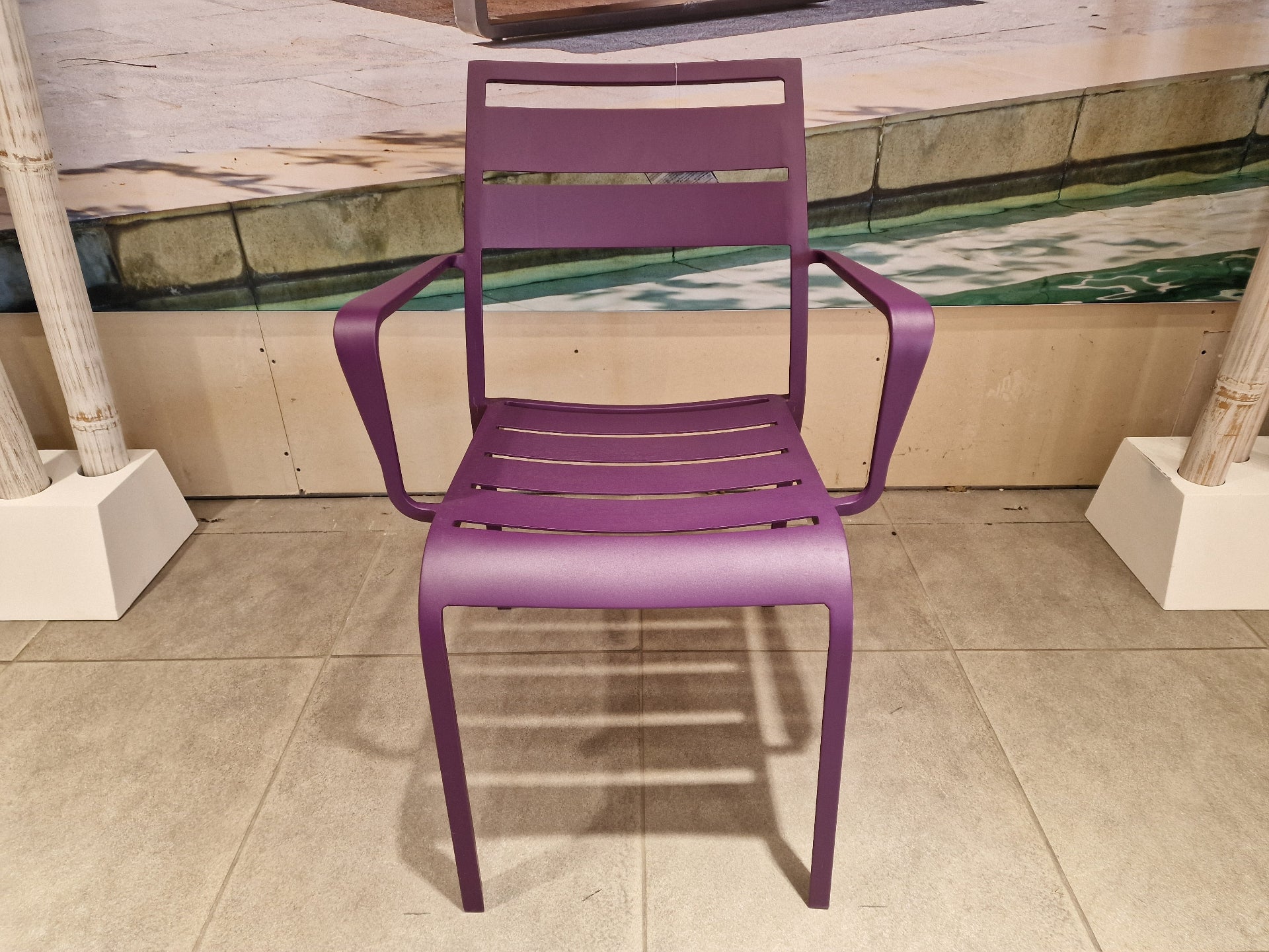 Alu Stapelstoel Nice Slat Purple Mat + Armleuning
