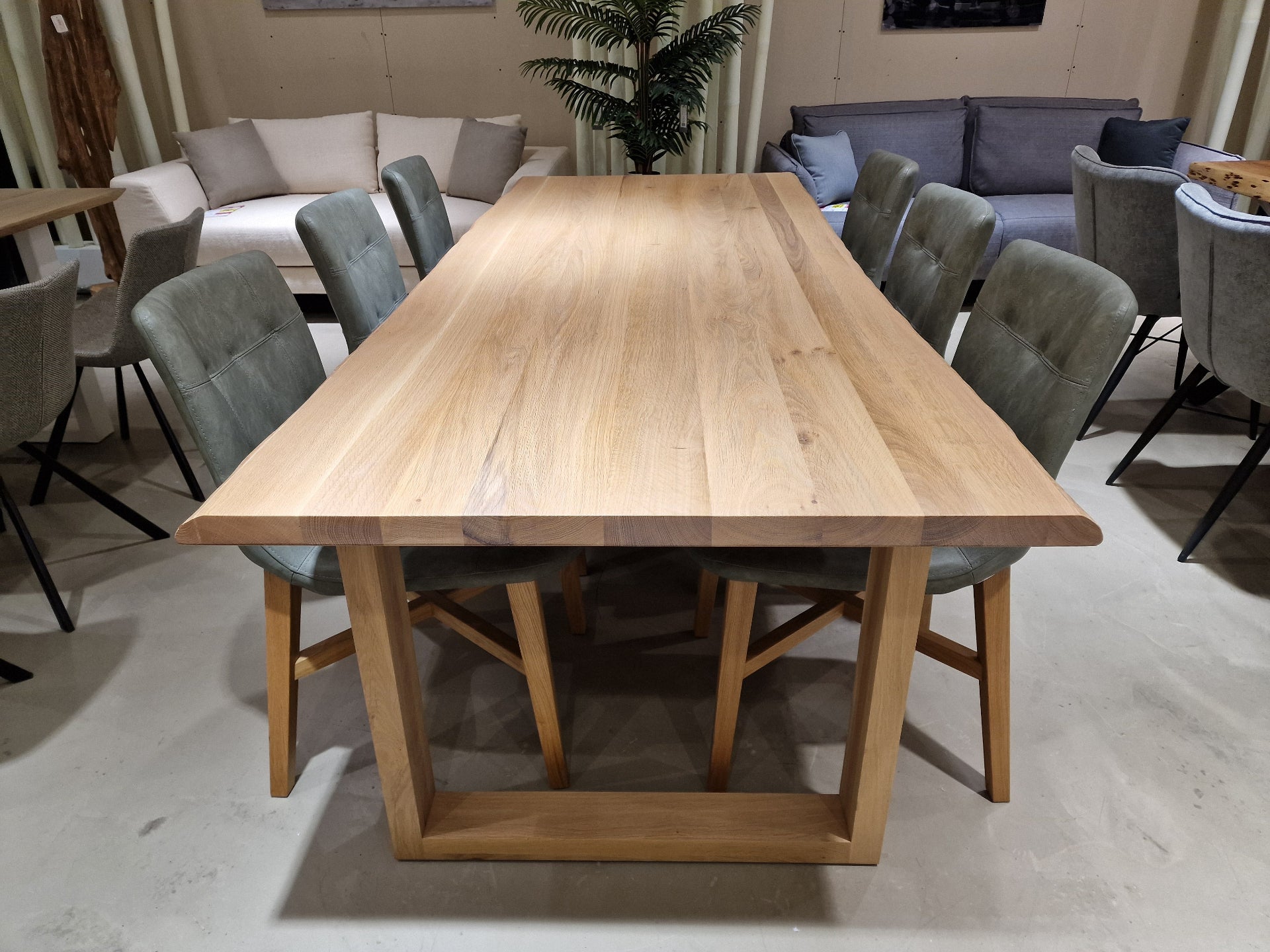 Interieurtafel Daly Trunck Gesloten Eik Natural 240 x 100 cm