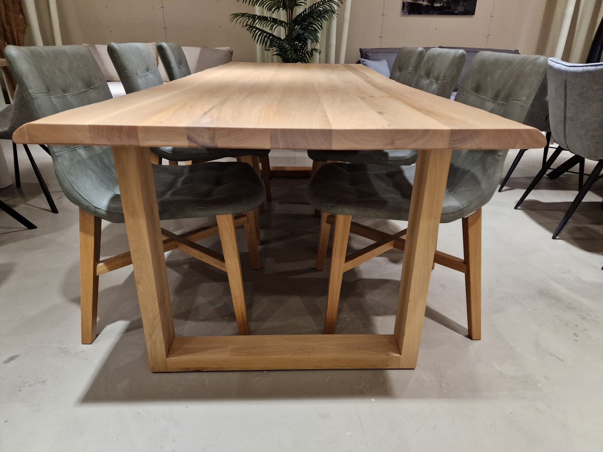 Interieurtafel Daly Trunck Gesloten Eik Natural 240 x 100 cm