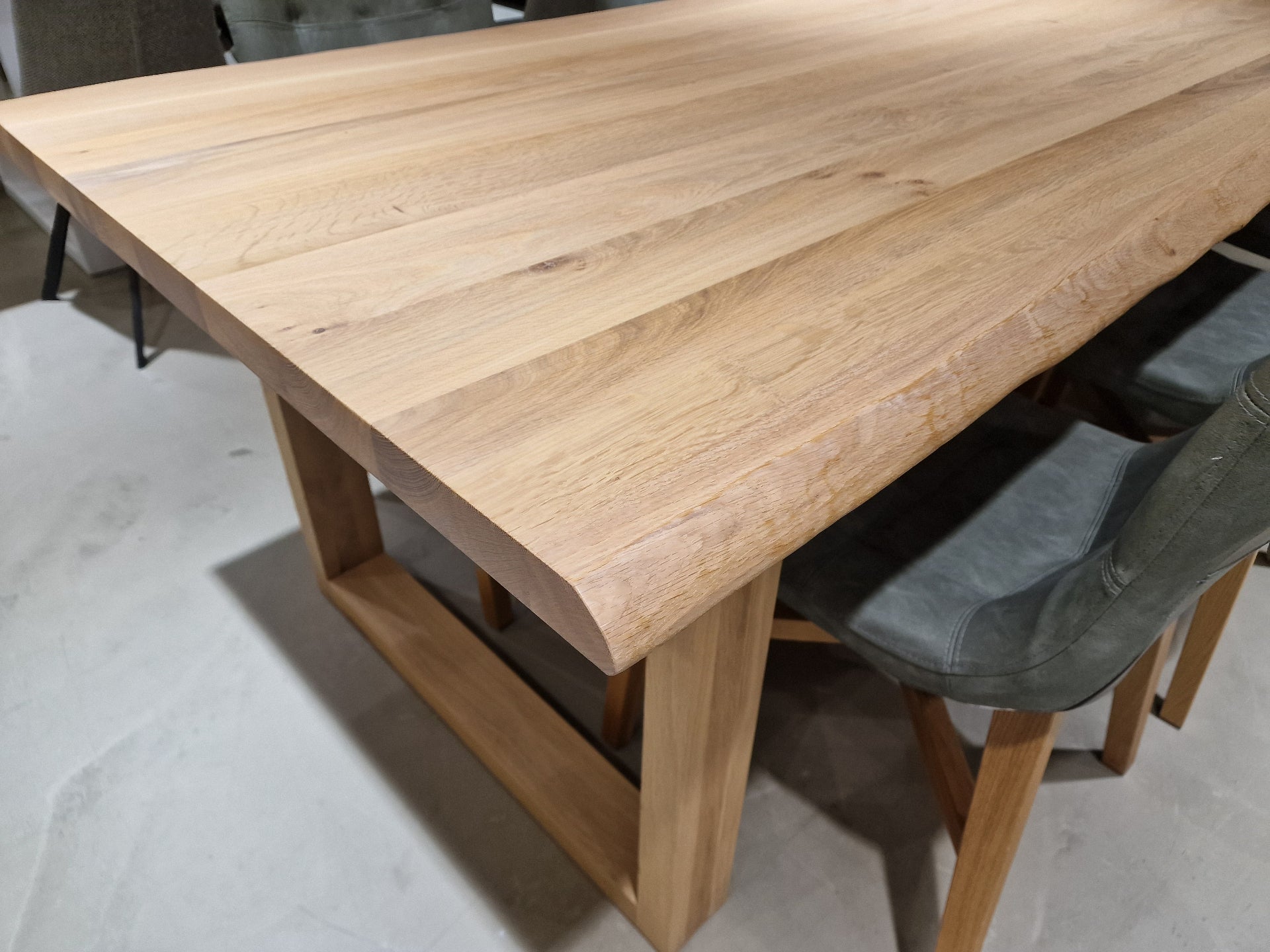 Interieurtafel Daly Trunck Gesloten Eik Natural 240 x 100 cm