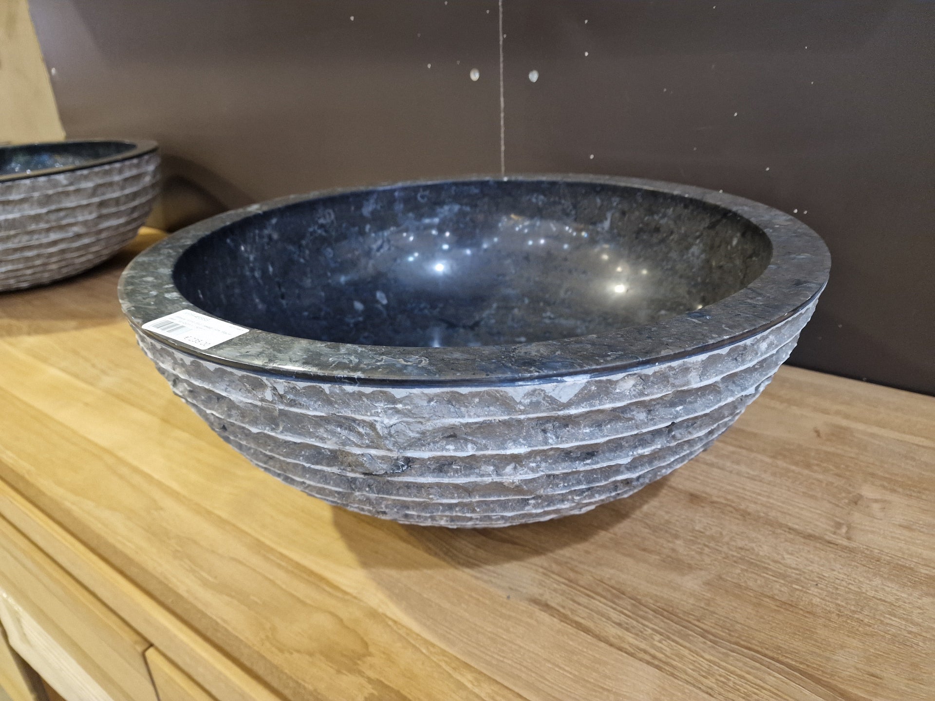 Opbouw Rond Brut Gekapt Sink Blauwsteen