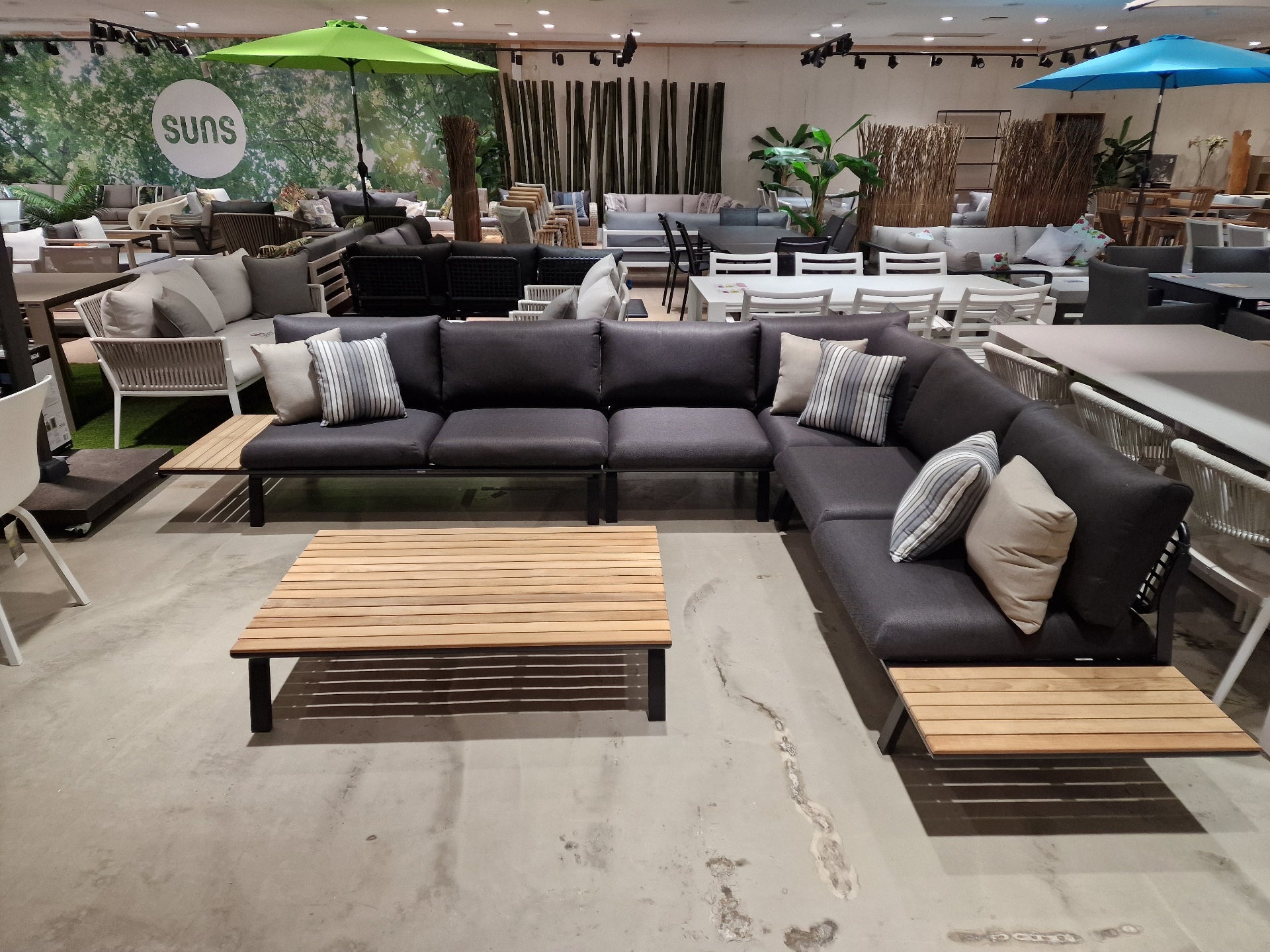 Alu Lounge Set Figaro Black Mat met Teak Top + Rope Black met kussens