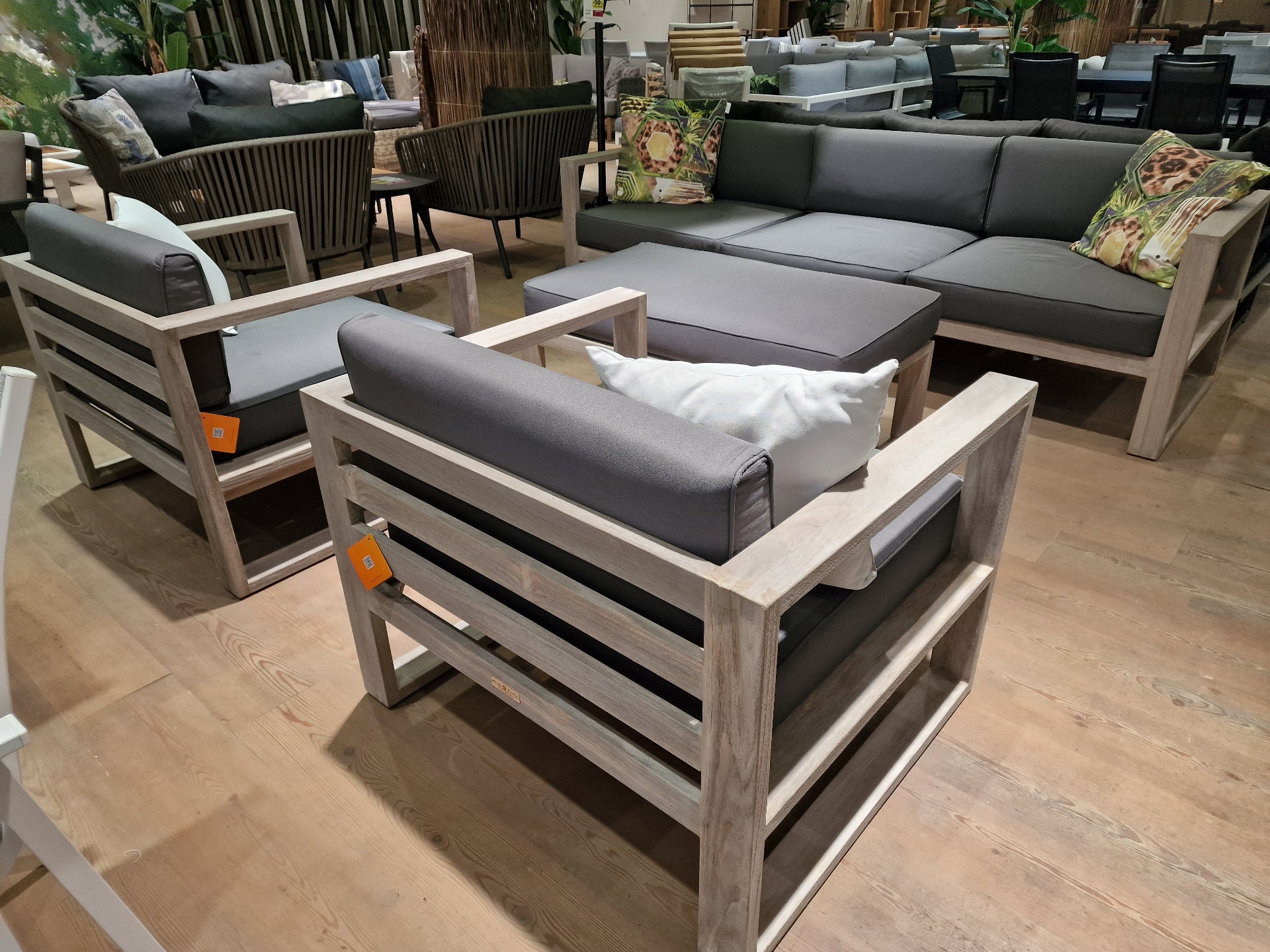 Hamilton Teak Lounge 3-zit + 2x 1-zit Club + Salontafel - Instant Grey Brushed