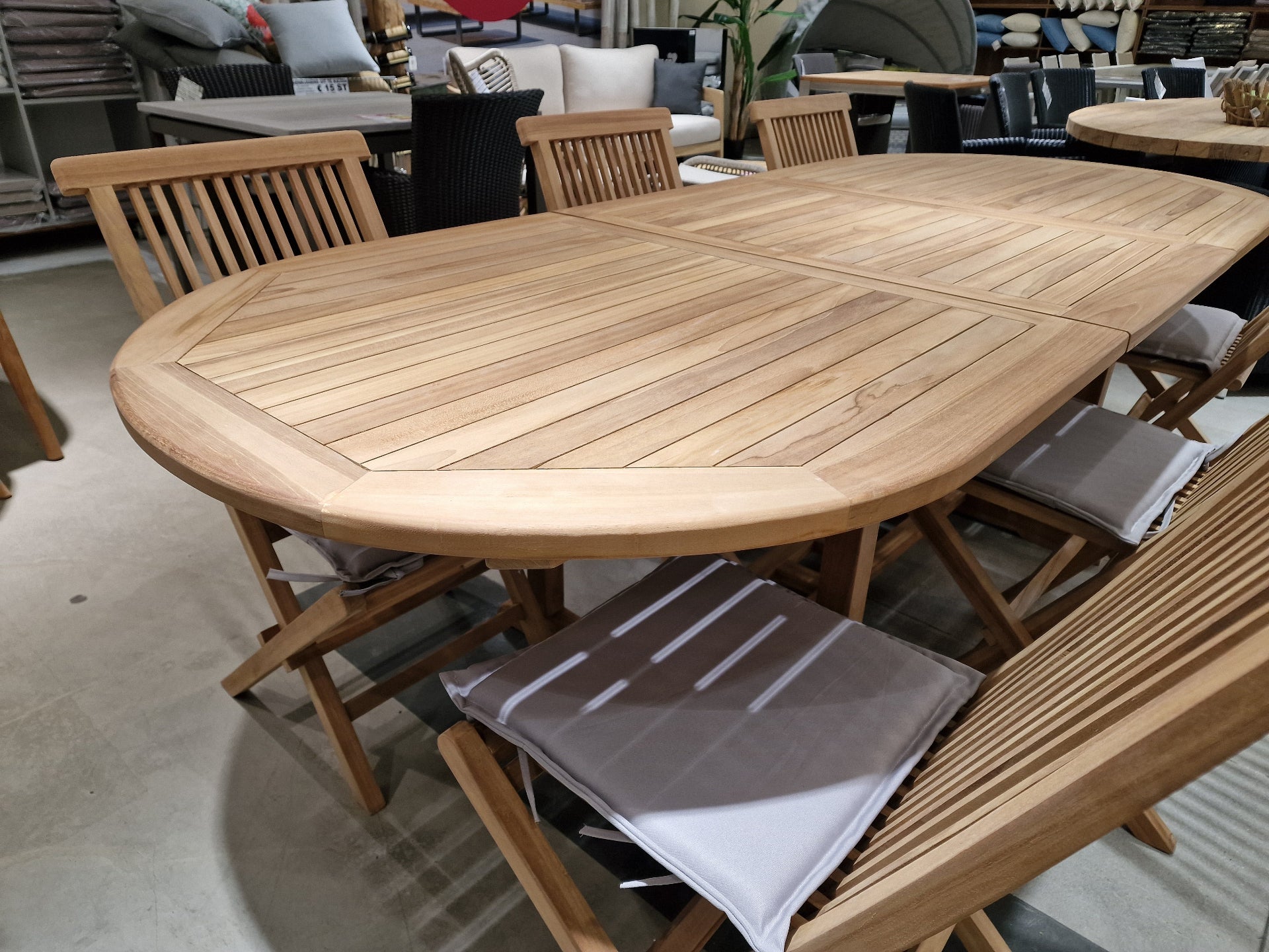 Teak Tuintafel Uitschuifbaar Ovaal - 180/240cm x 100cm