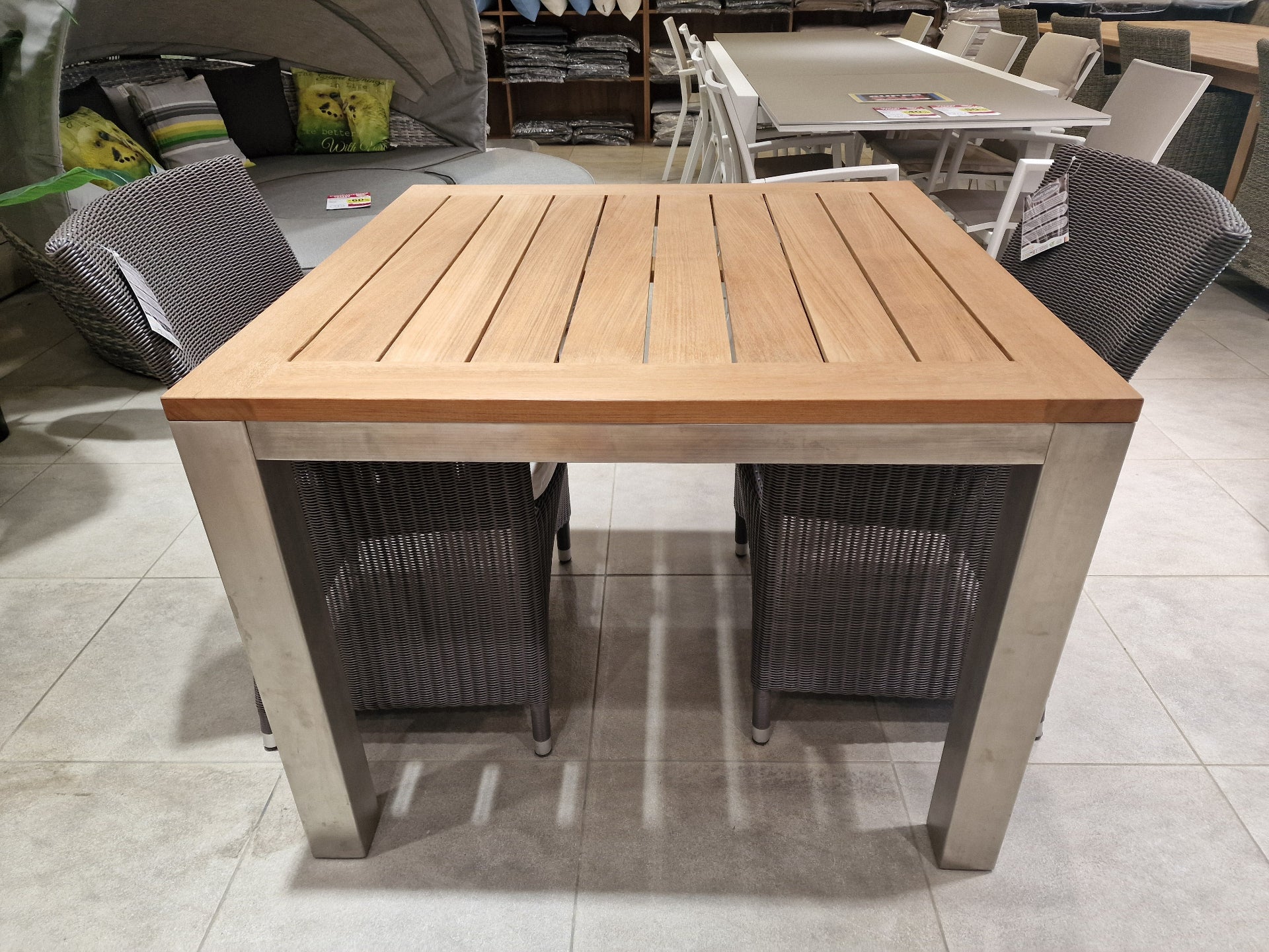 Teak Tuintafel Vierkant + Inox Poten 100 x 100 x H75 cm