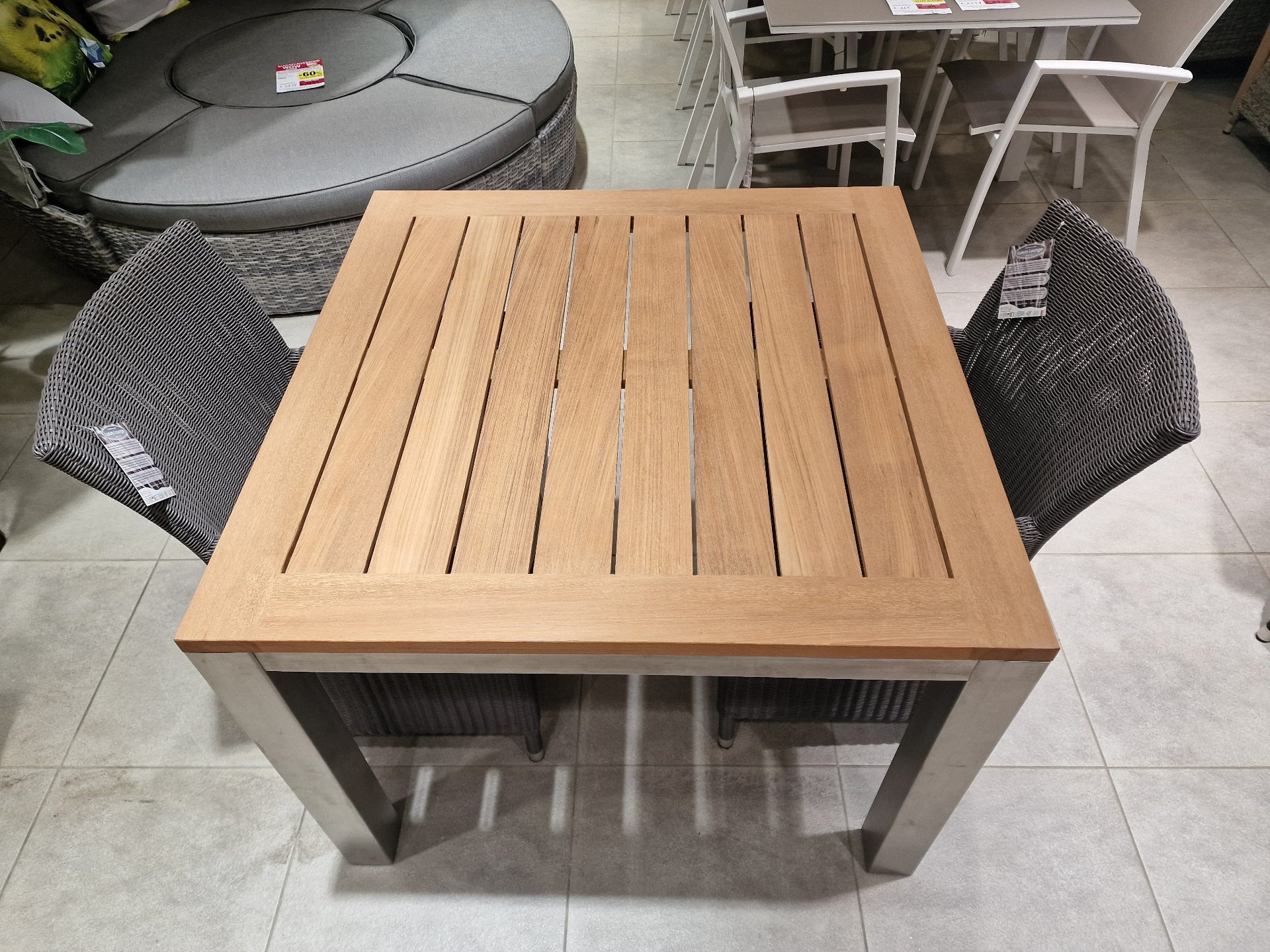 Teak Tuintafel Vierkant + Inox Poten 100 x 100 x H75 cm