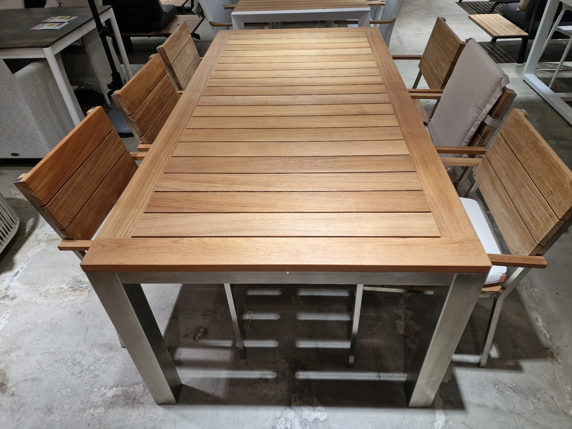 Teak Tuintafel Rechthoekig met Inox Poten - 200x100x75cm LBH