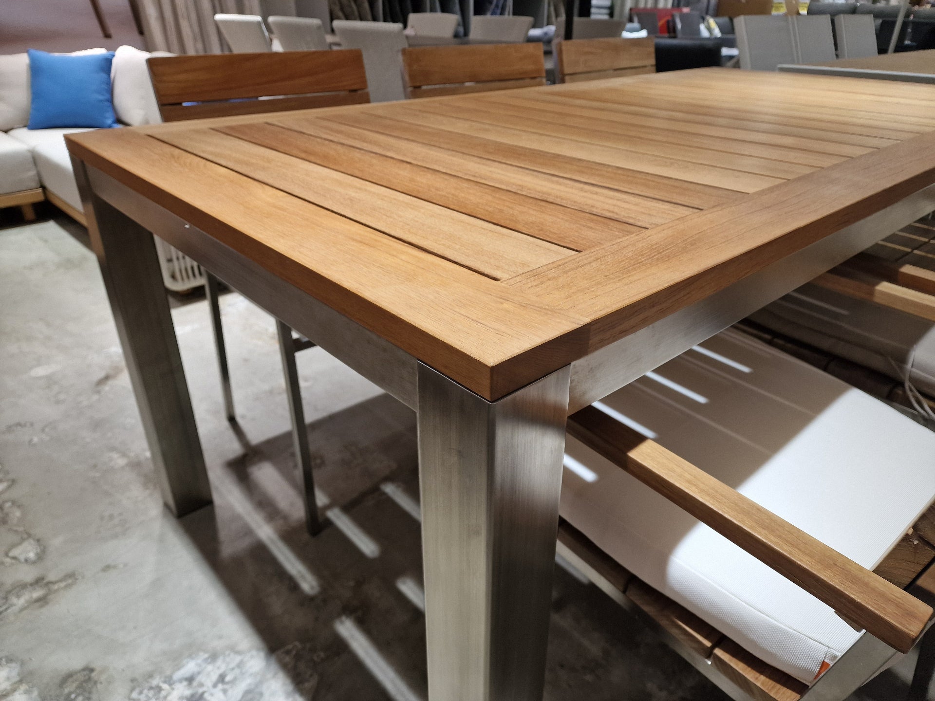 Teak Tuintafel Rechthoekig met Inox Poten - 200x100x75cm LBH