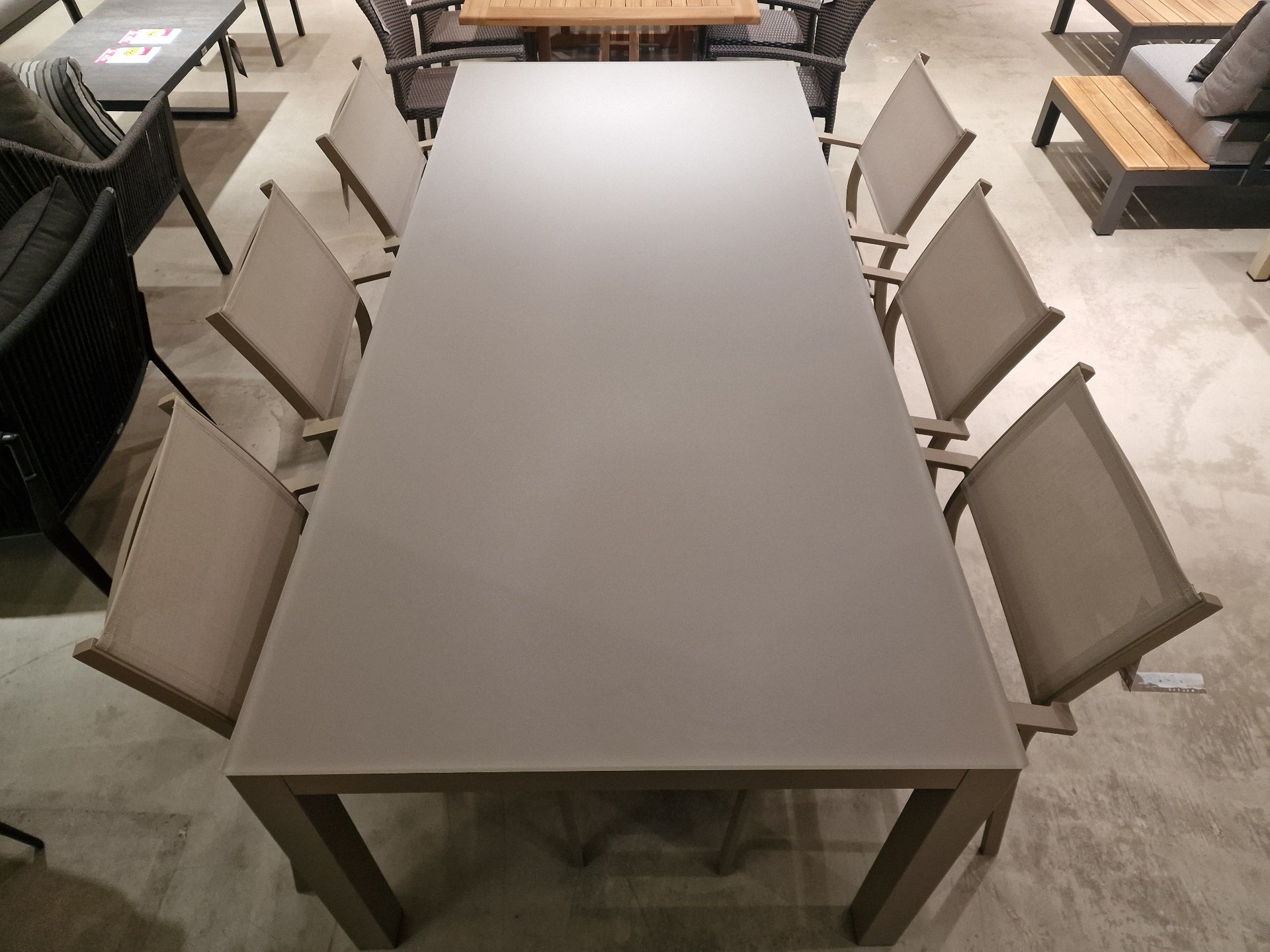 Alu Tuintafel Cleopatra Champagne Mat + Glas Top Taupe - 220cm x 100cm