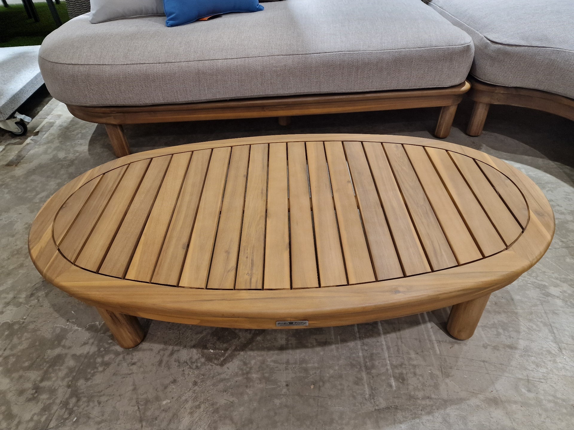 Salvador Hoeklounge - Acacia Light Teak Look - Alu Rugleuning Sand - Kussens Serval Light Brown Olefin 370 - Luxury Lounge