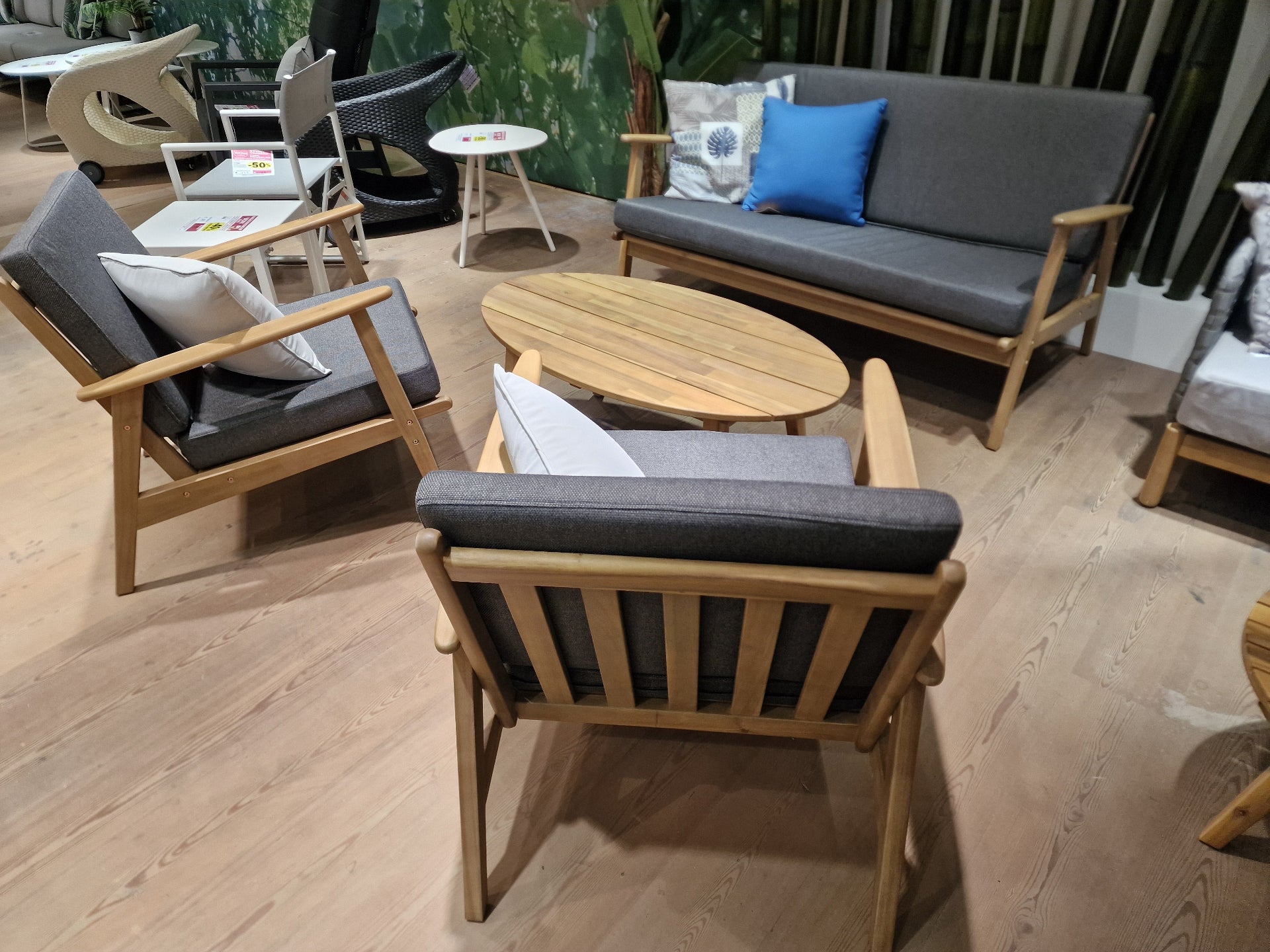 Nardo Lounge Set 2-Zit + 2x 1-Zit - Acacia Light Teak Look