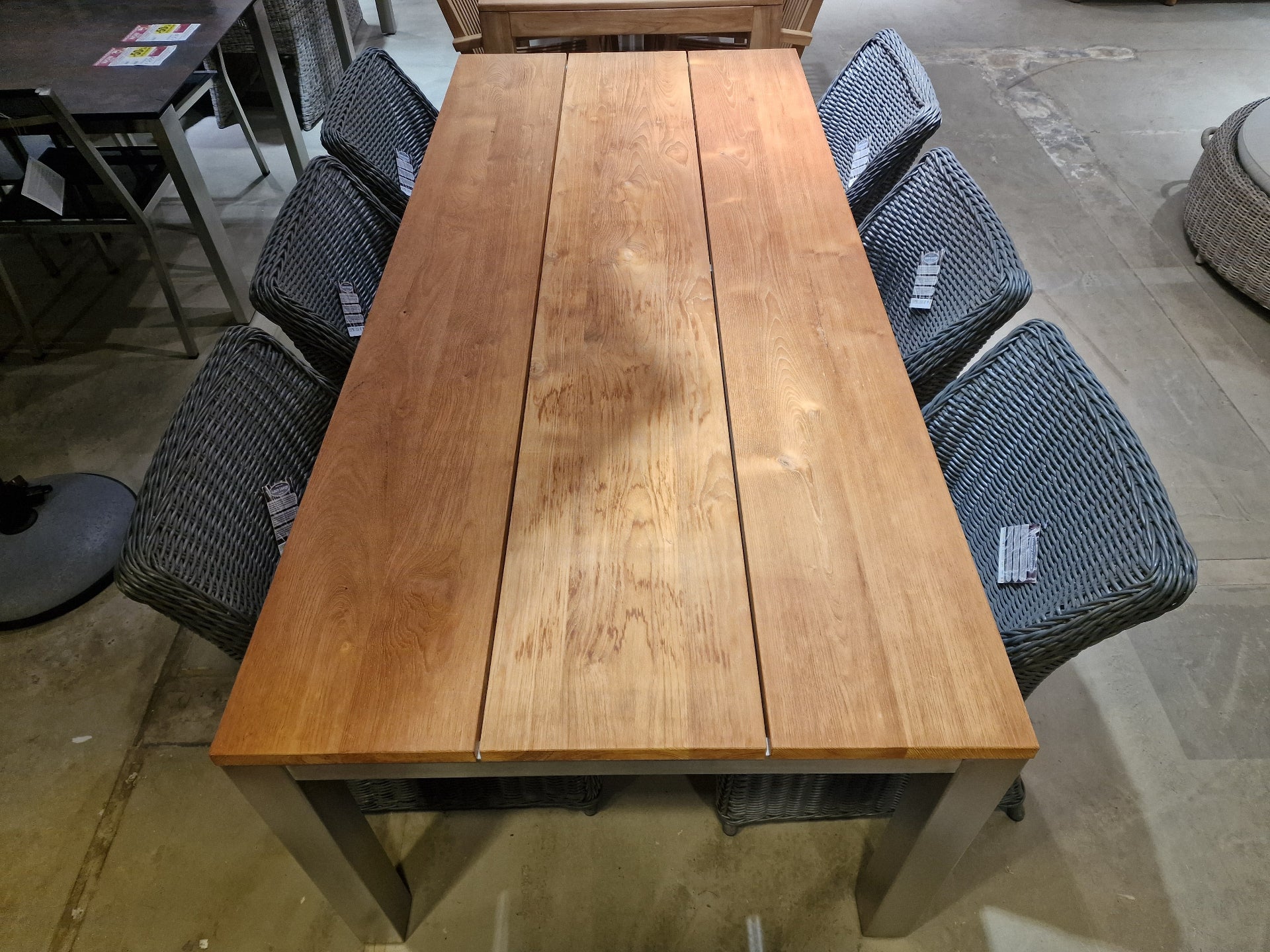 Teak Tuintafel Erosi + Inox Poten 220 x 100 cm - 3 Brede Planken