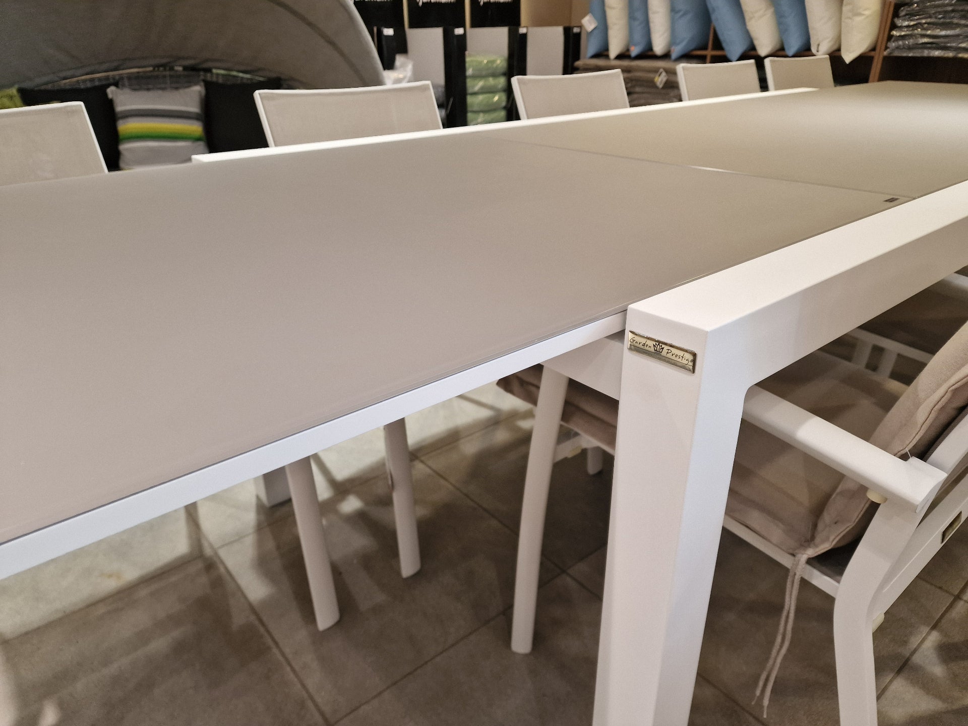 ALU Tuintafel Uitschuifbaar Lissabon White Mat 220-330 cm x 106 cm