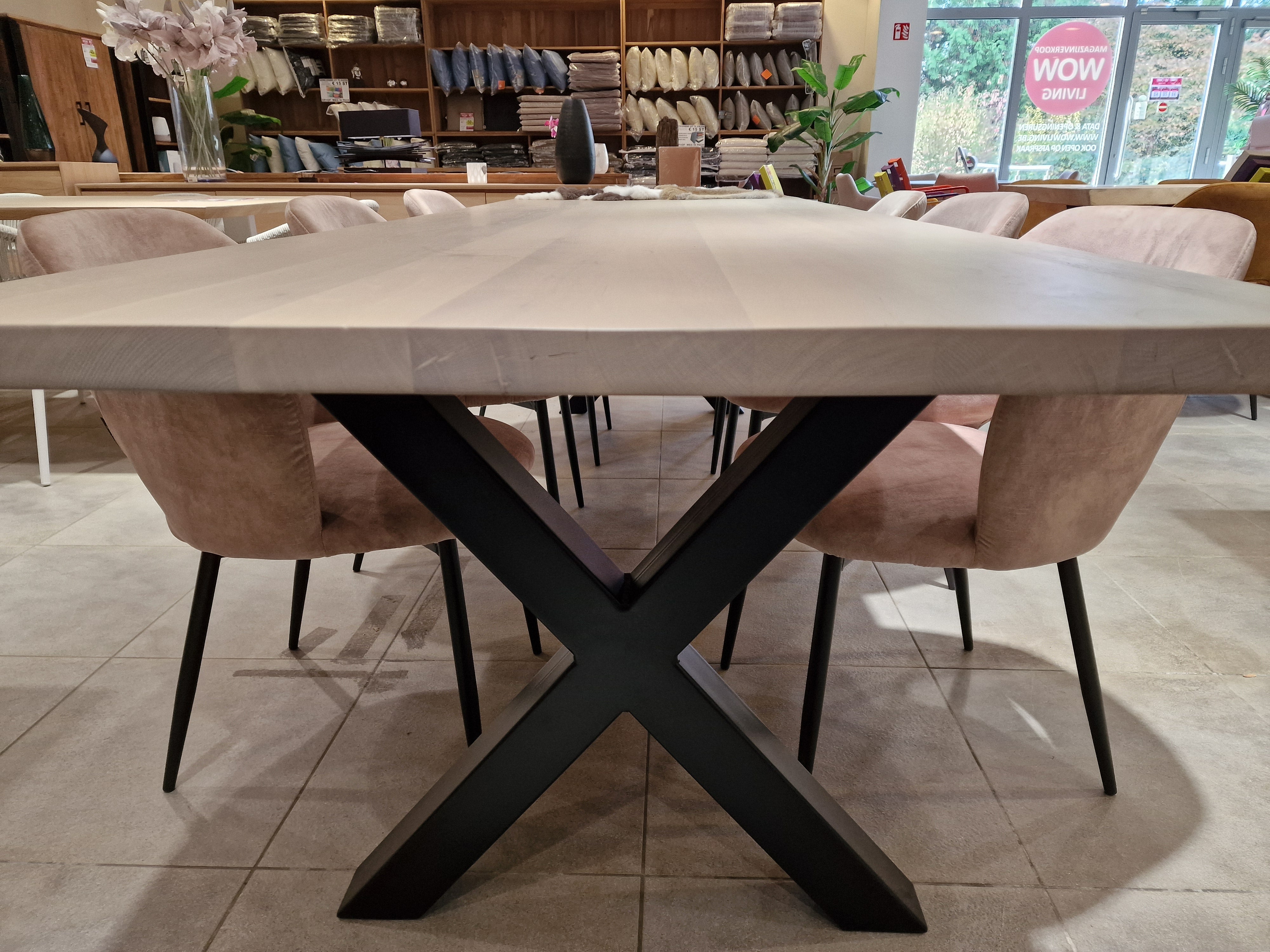 Eik Interieurtafel Rechthoekig 300 x 100cm Grijs Boomstam met metalen X-Poot Zwart