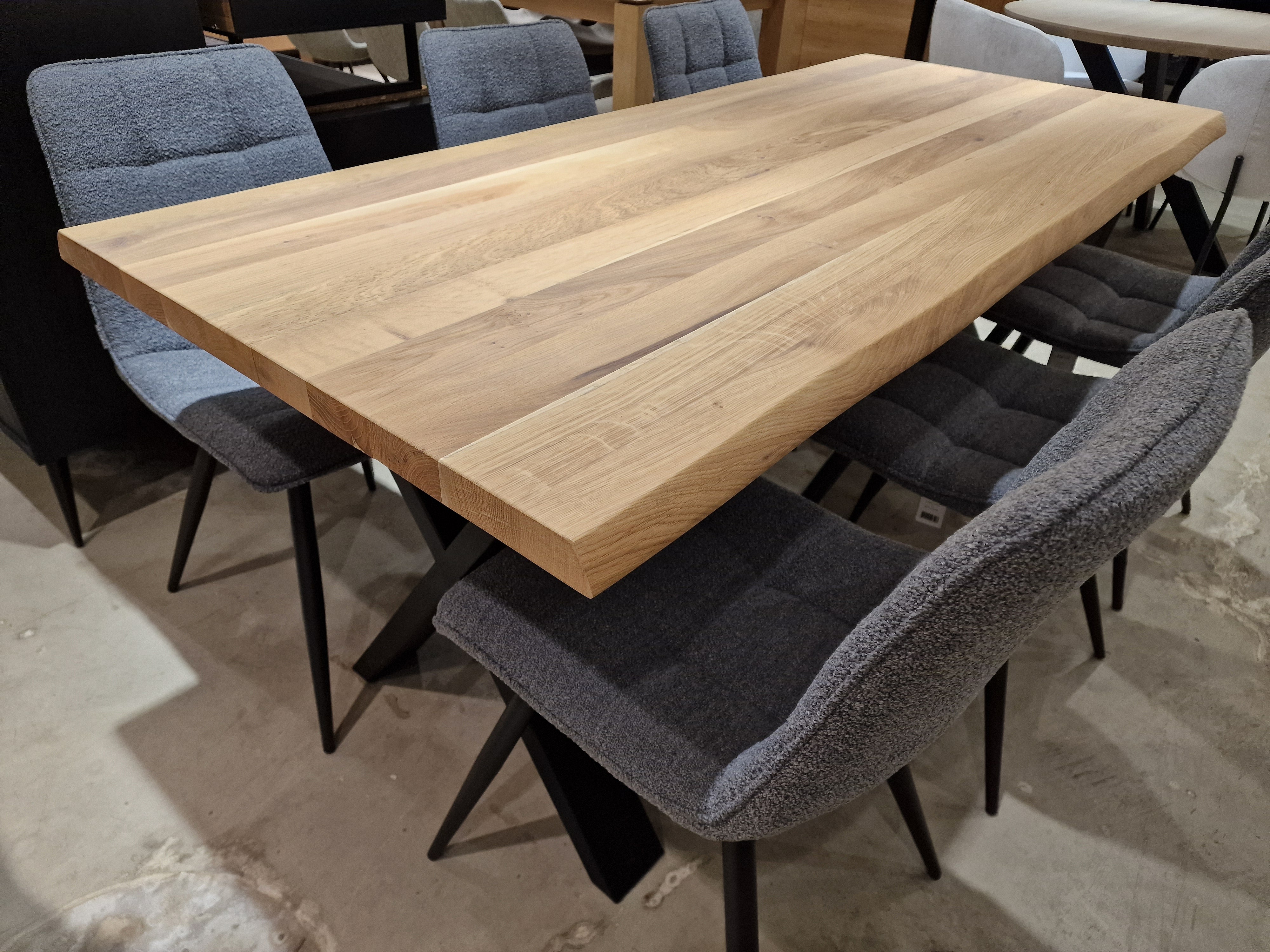 Eiken Interieurtafel Rechthoekig 180 x 80cm Naturel Boomstam met Zwarte metalen X-Poten