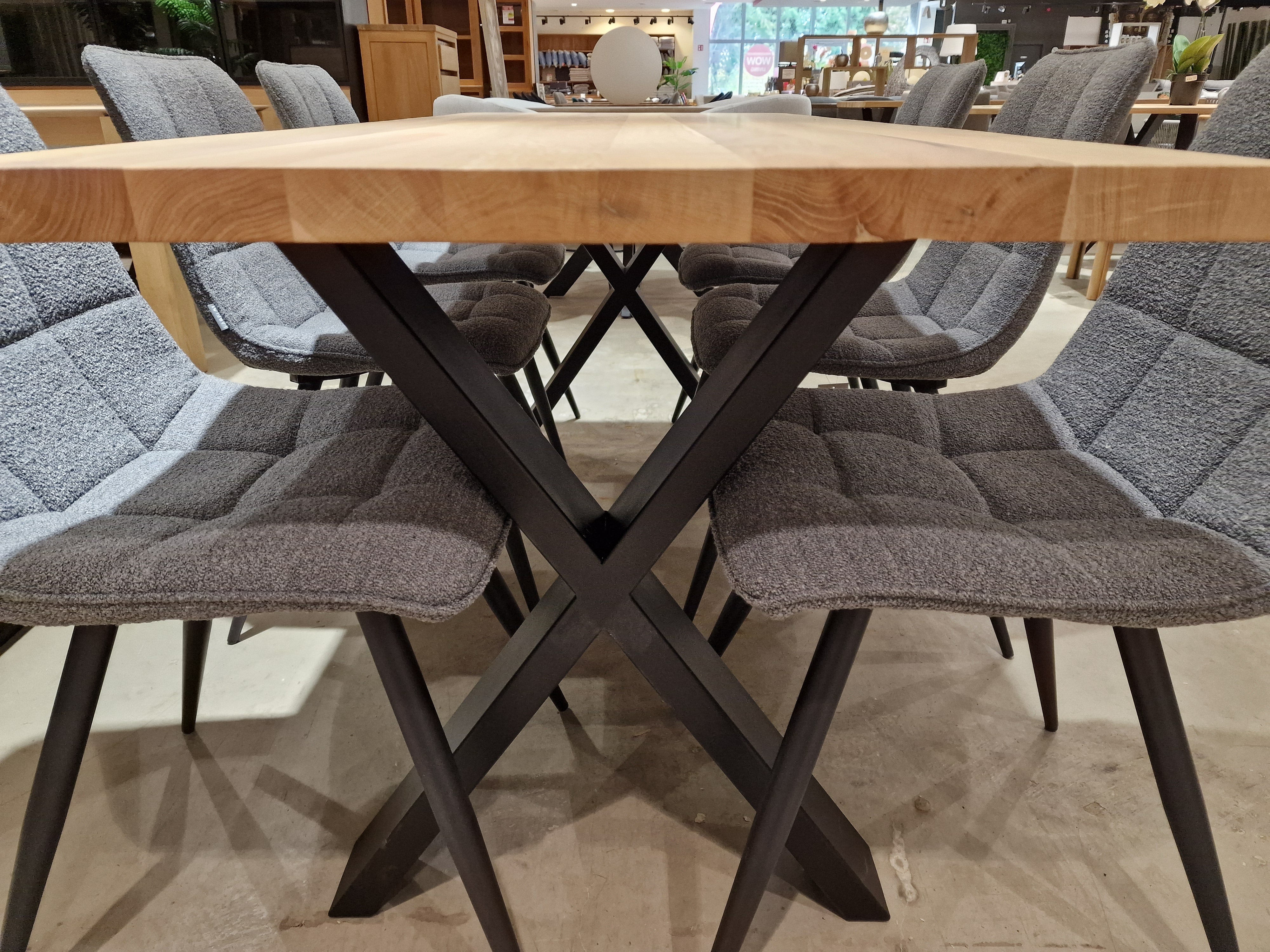 Eiken Interieurtafel Rechthoekig 180 x 80cm Naturel Boomstam met Zwarte metalen X-Poten