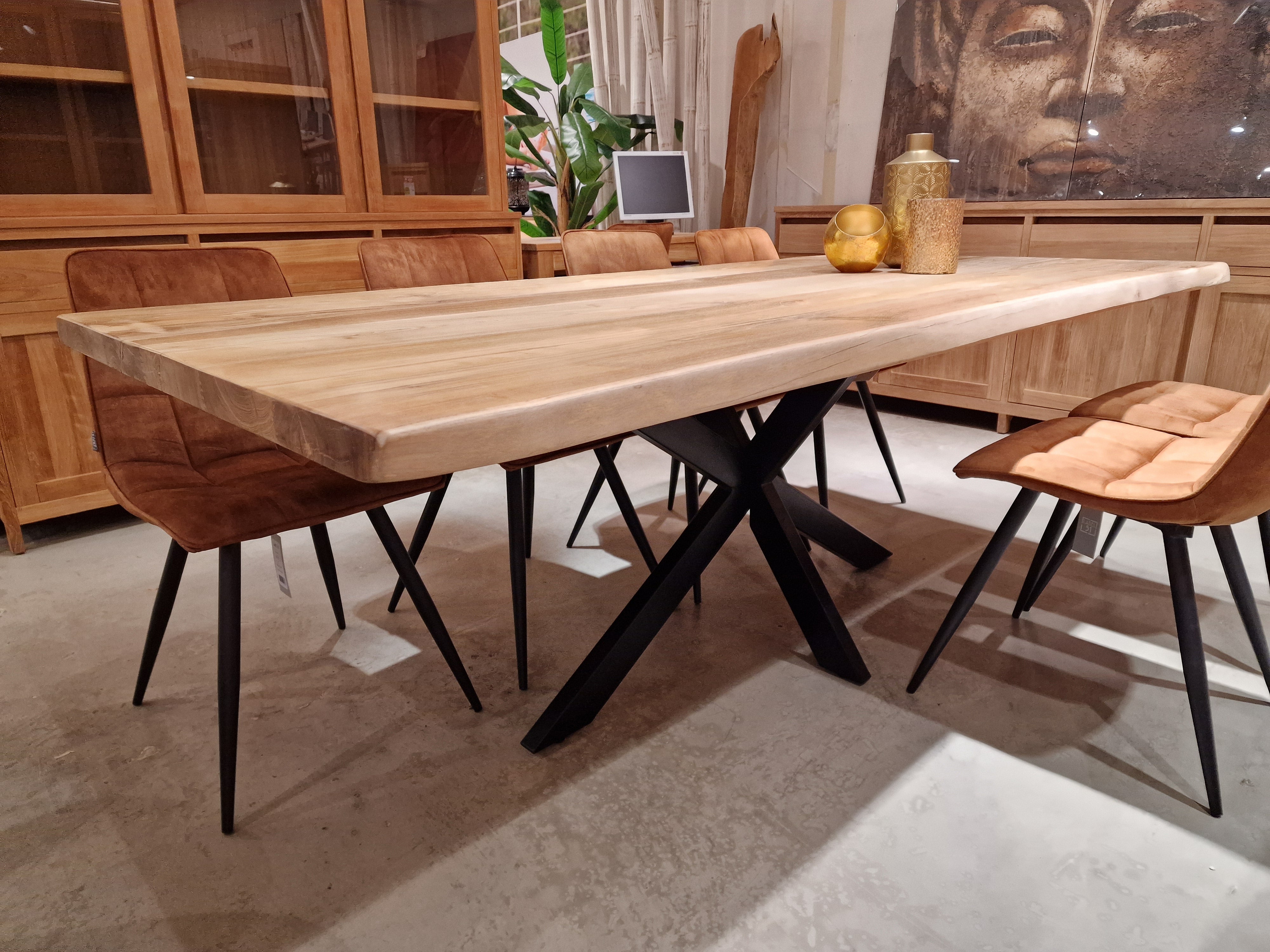 Teak Interieurtafel Alami Rechthoekig 220 x 100cm Naturel Boomstam met zwart metalen Spider-Poot
