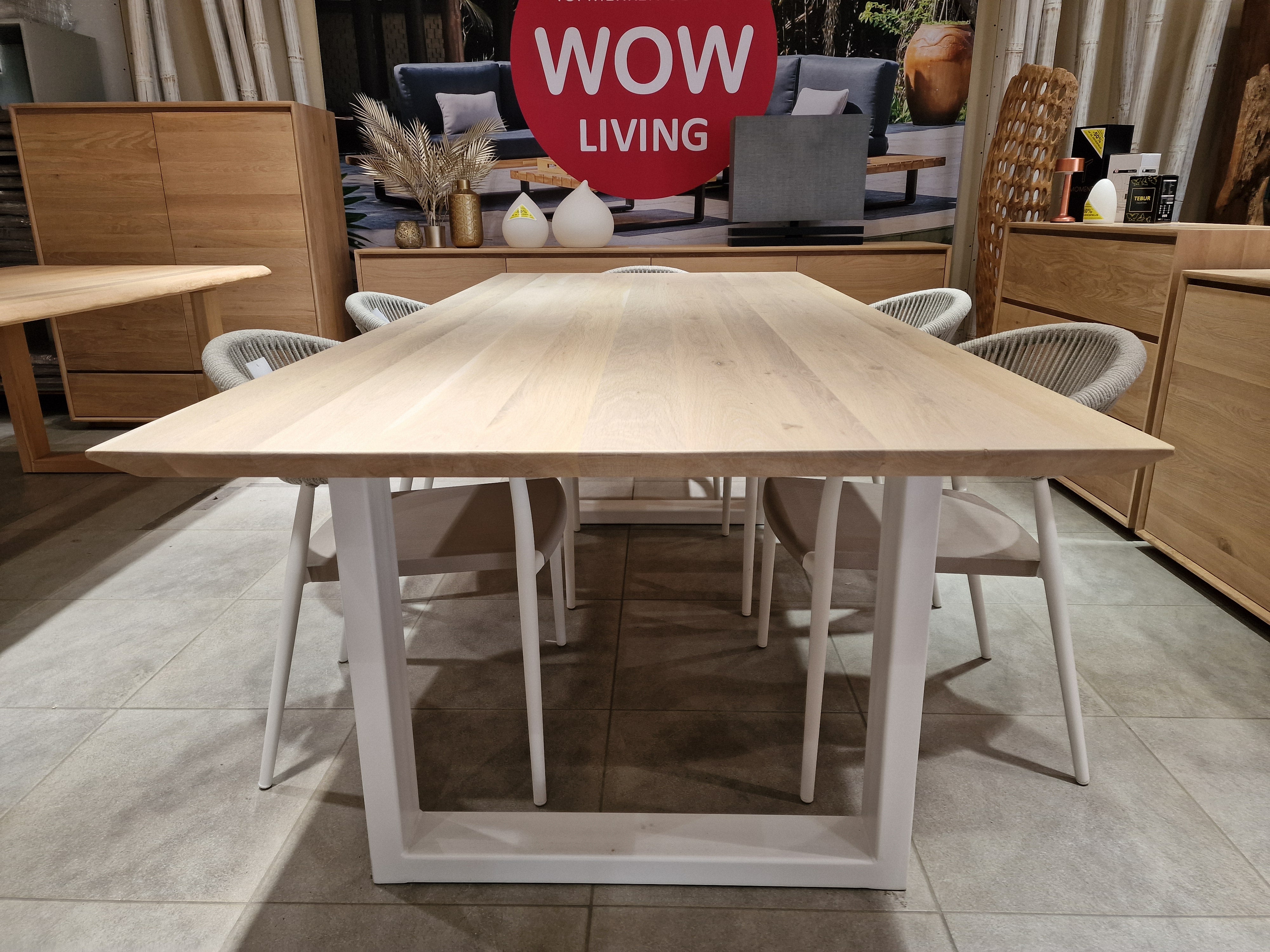 Eik Interieurtafel Rechthoekig 220 x 100cm Naturel Verjongd met wit metalen U-Poten