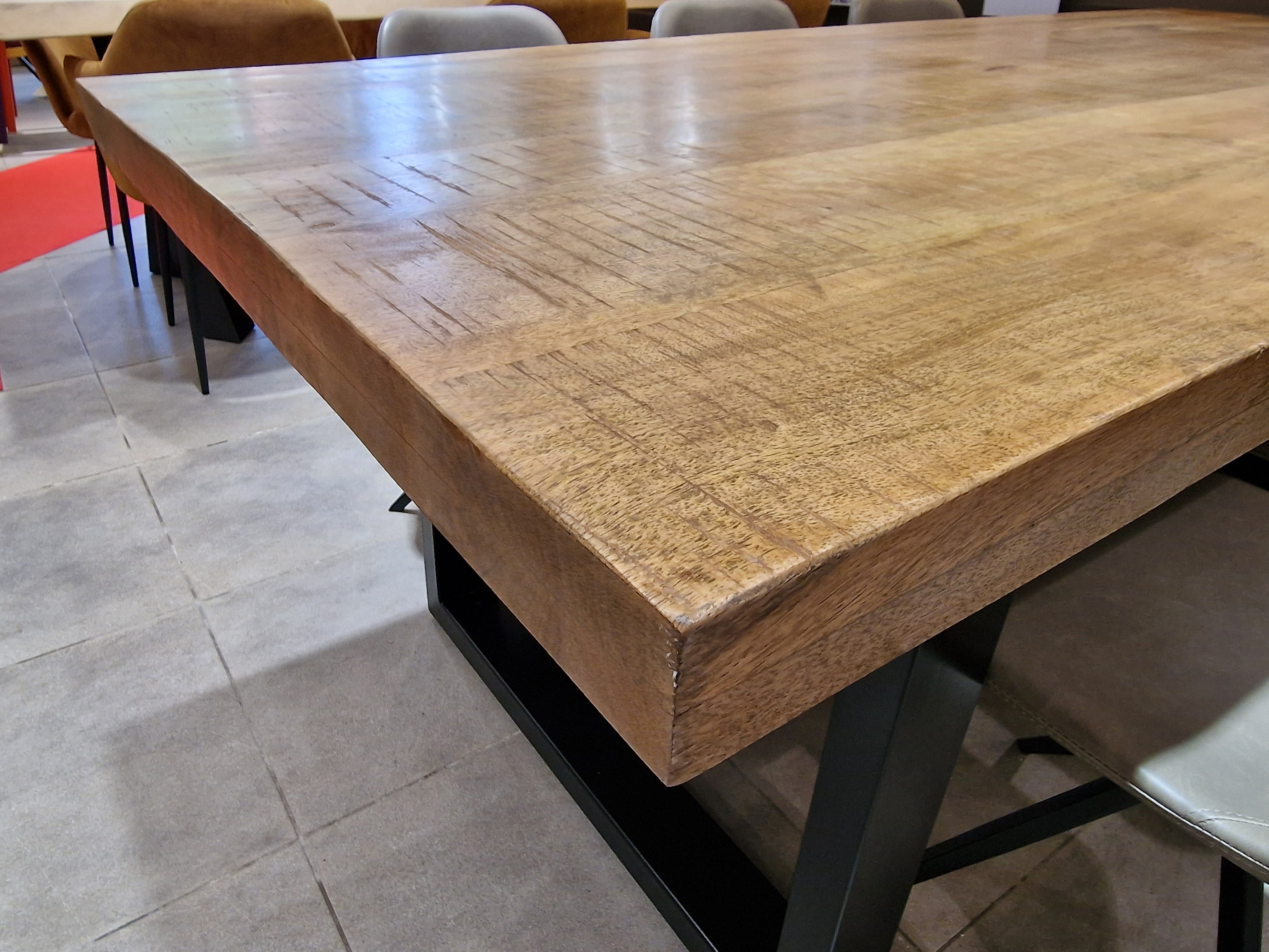 Acacia Interieurtafel Rechthoekig 220 x 100cm Naturel Recht met zwart metalen U-Poten