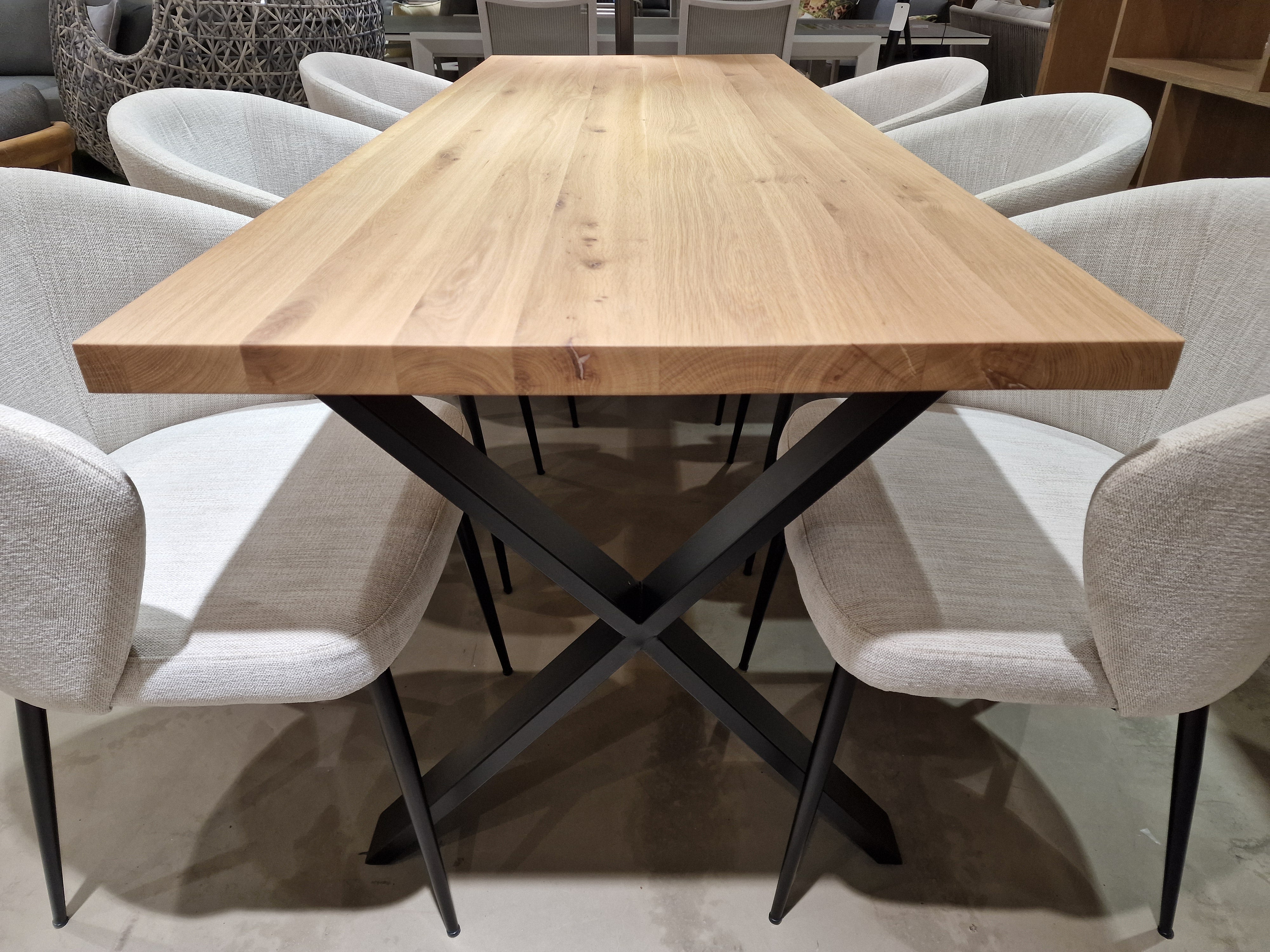 Eik Interieurtafel Rechthoek 200 x 75cm Naturel Recht met zwart metalen X-Poten