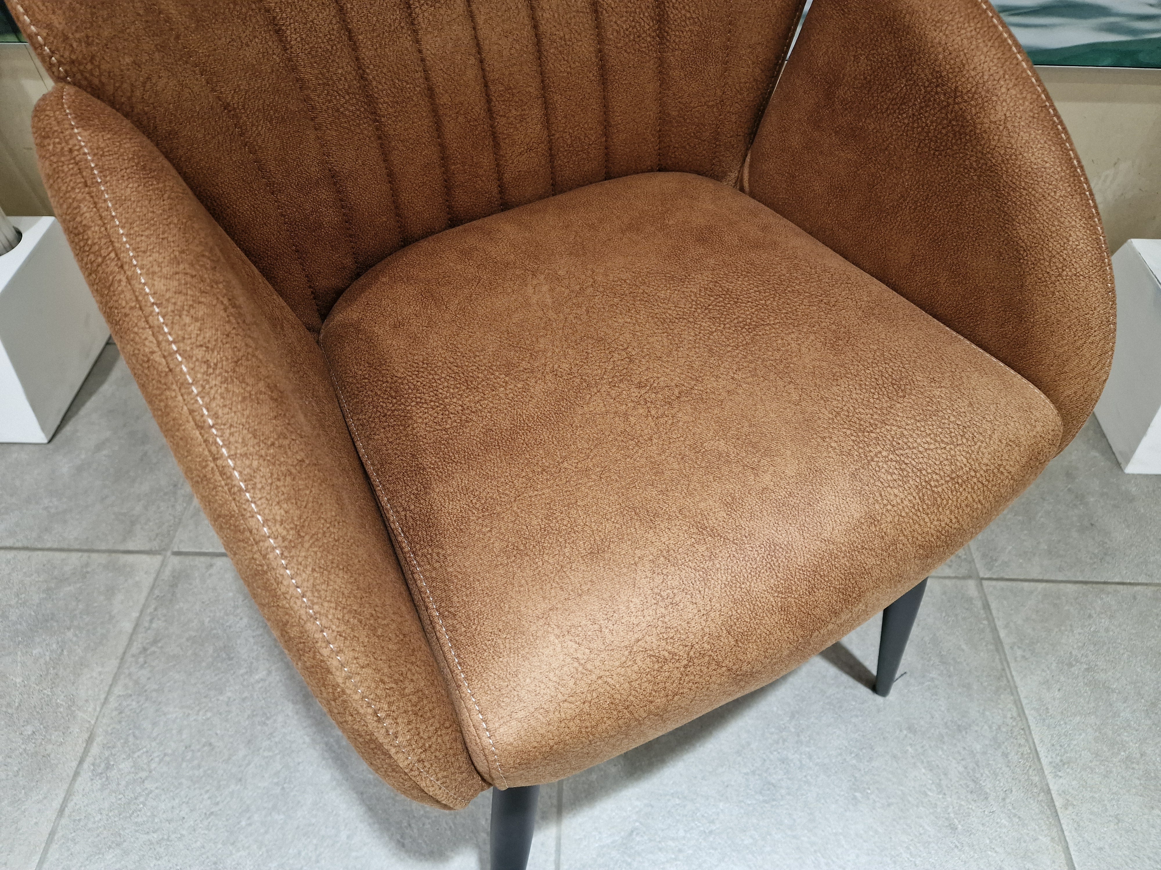 Eetkamerstoel Belize - Stof Zorro Cognac - Zwarte Poten