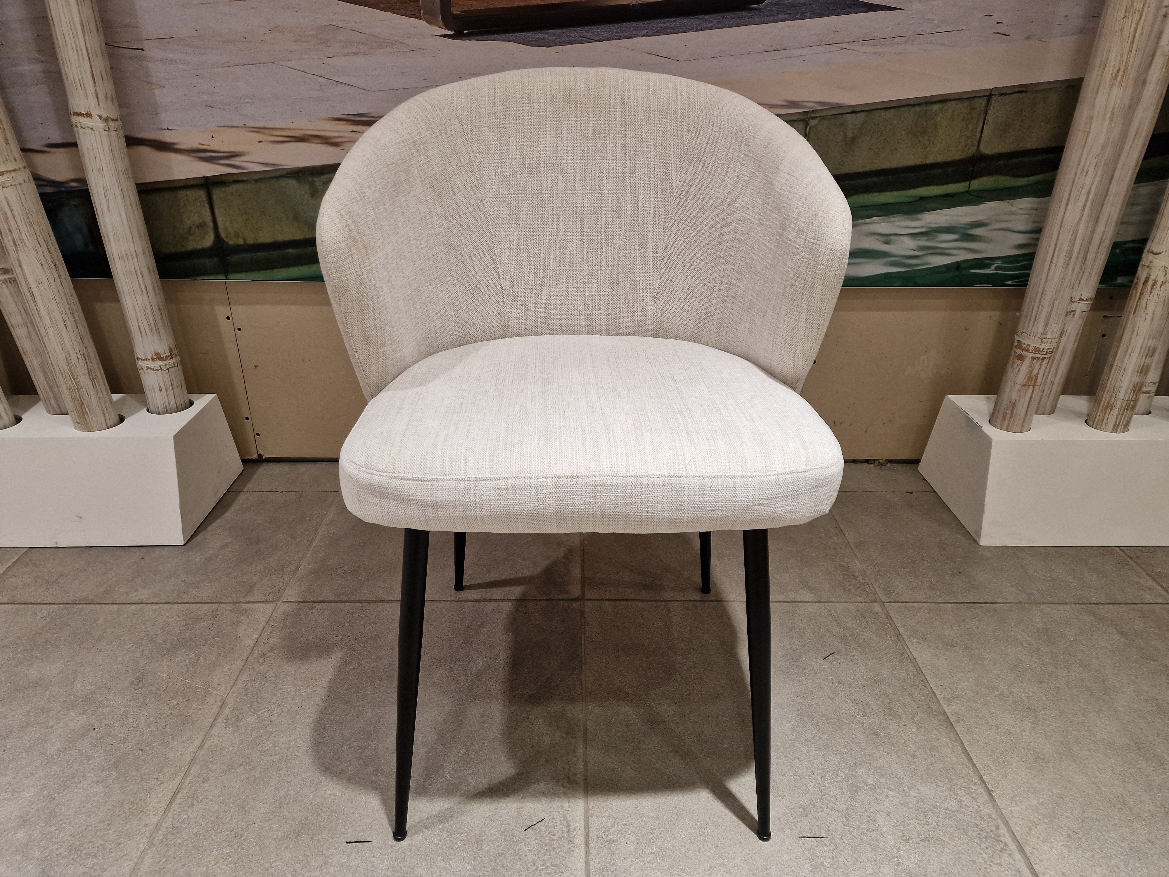 Eetkamerstoel Lot - Stof Naturel - Zwarte Poten