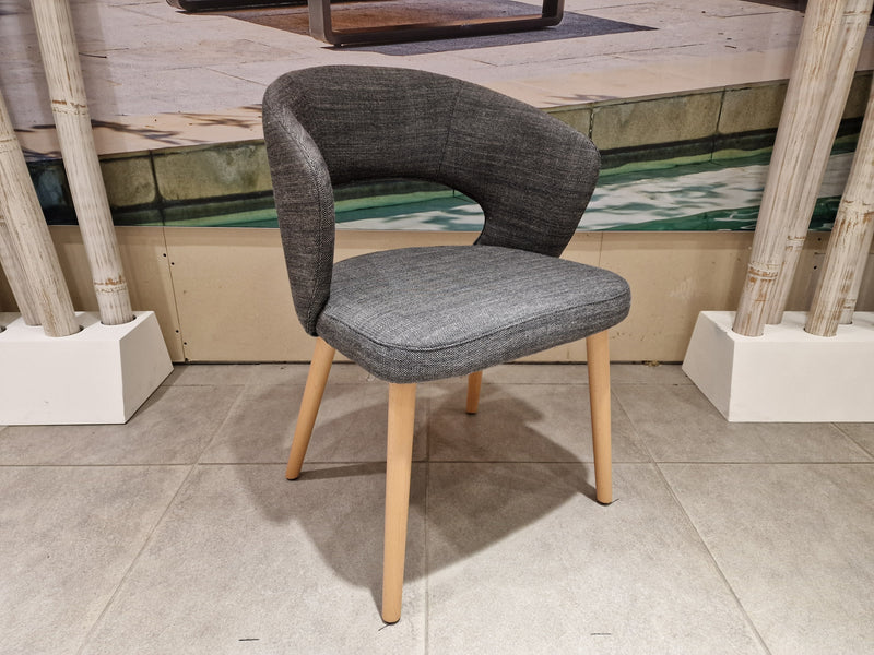 Eetkamerstoel Fay - Stof Antraciet - Houten Poten