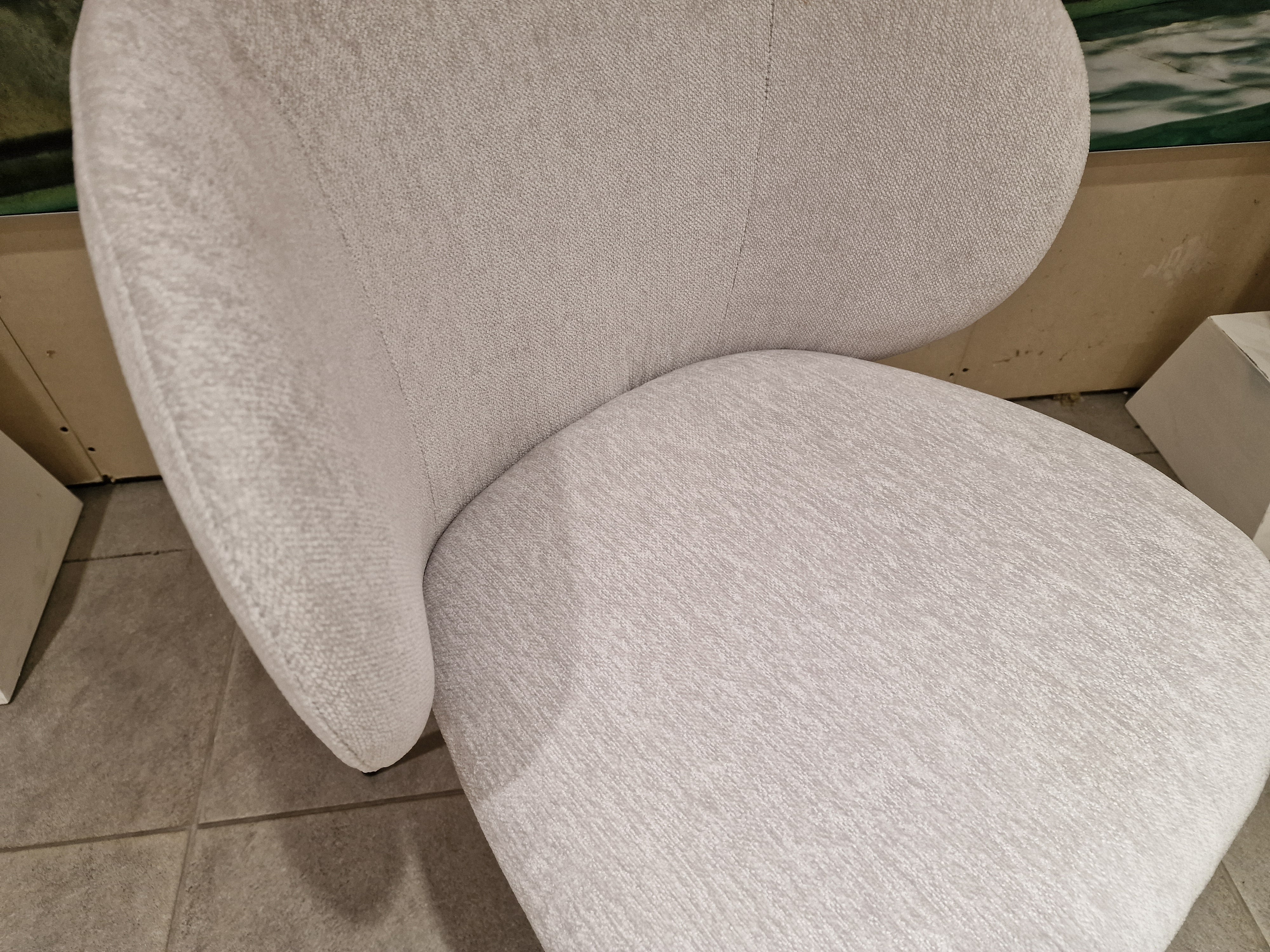 Eetkamerstoel Vince - Stof Wing Shell 196 - Zwarte Poten Metaal