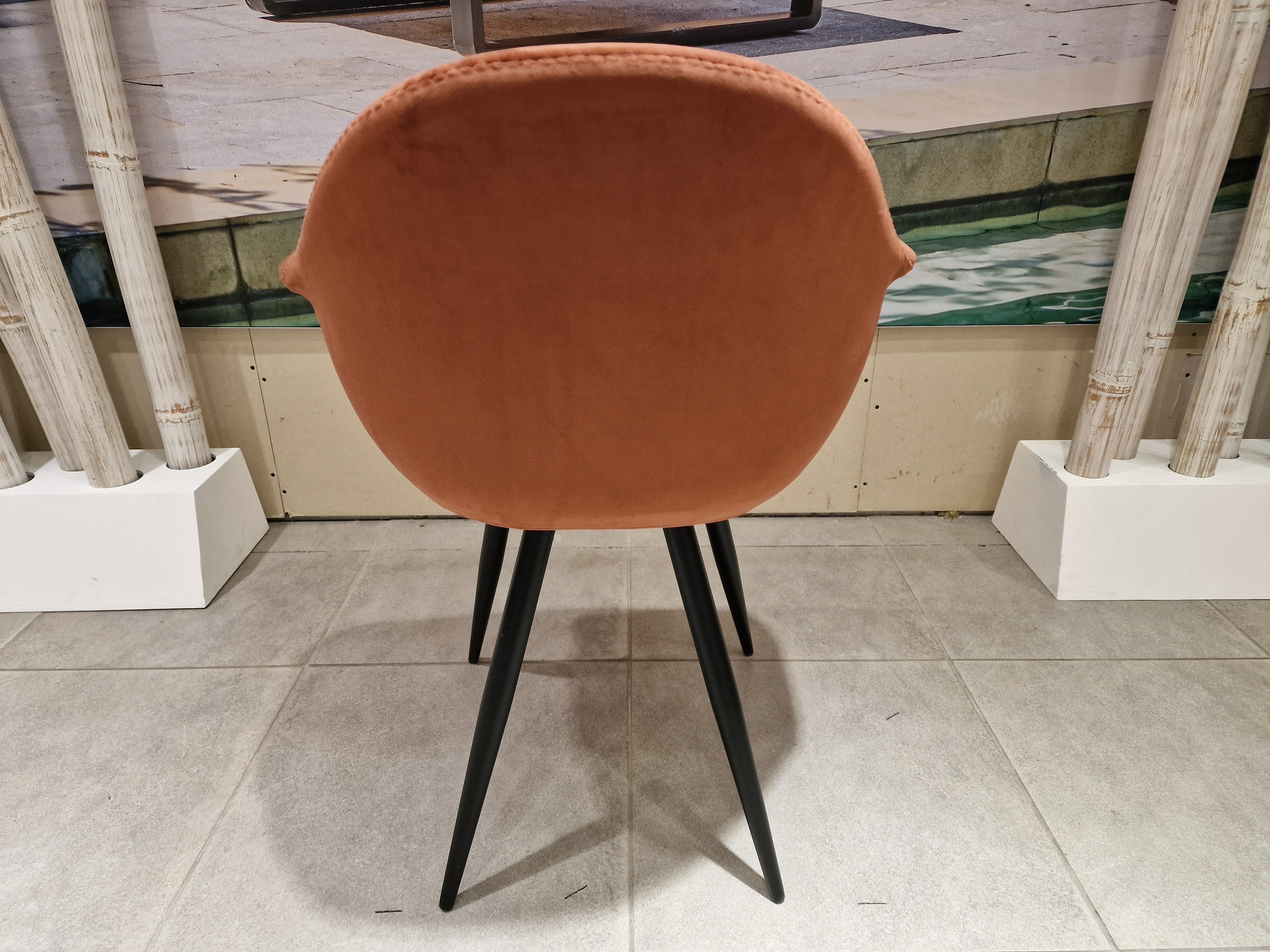 Eetkamerstoel Forli - Velvet Rust - Zwarte Poten Metaal